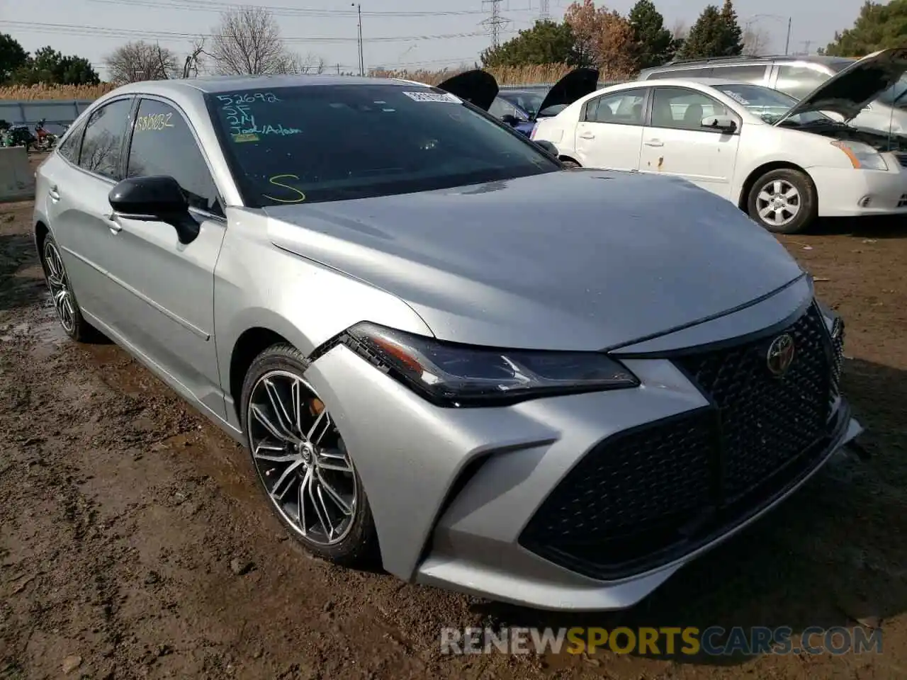 1 Photograph of a damaged car 4T1HZ1FB7LU050474 TOYOTA AVALON 2020