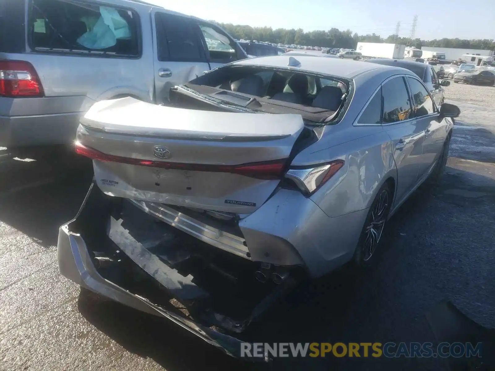 4 Photograph of a damaged car 4T1HZ1FB9LU051349 TOYOTA AVALON 2020