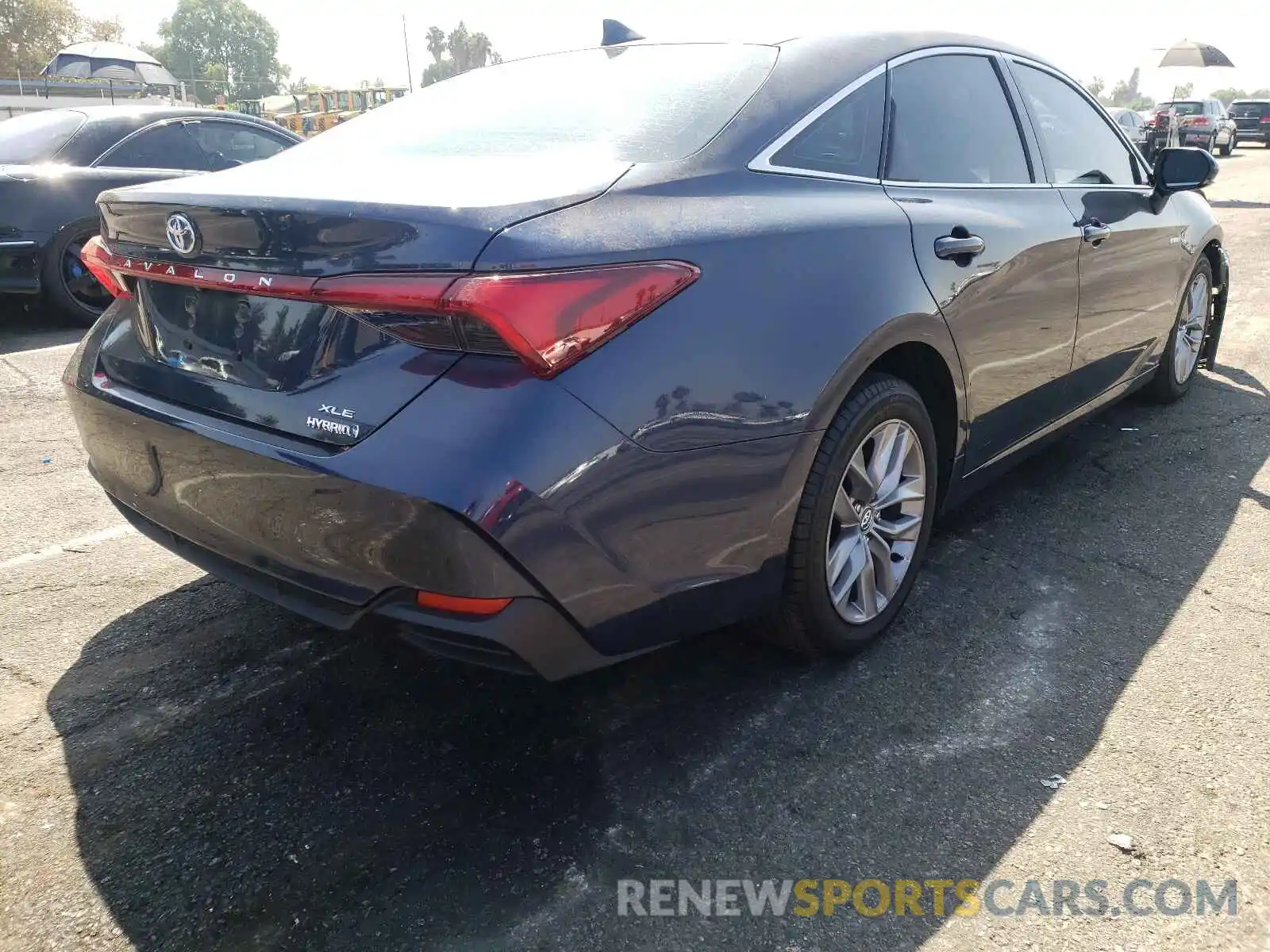 4 Photograph of a damaged car 4T1J21FB9LU014825 TOYOTA AVALON 2020