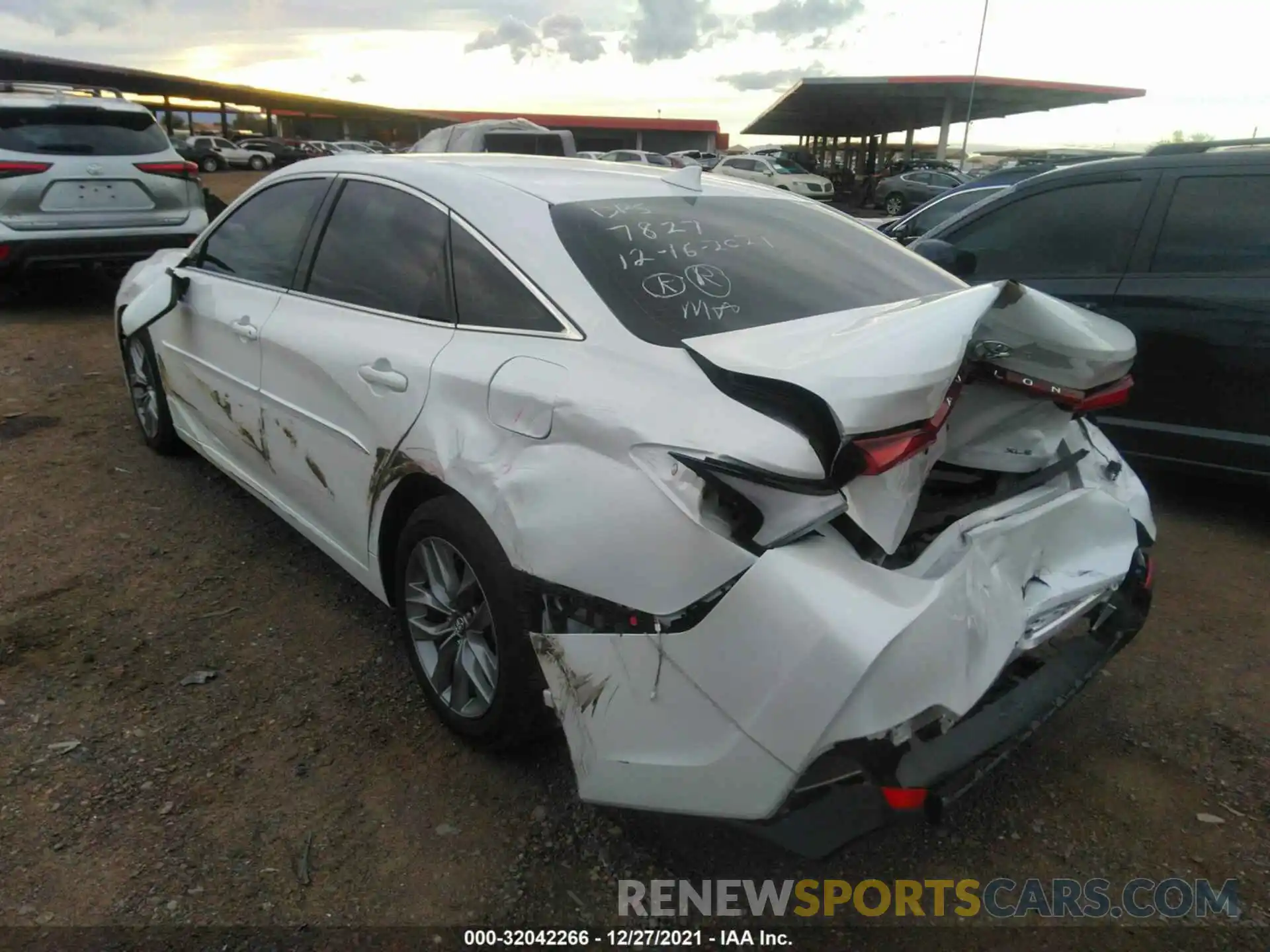 3 Photograph of a damaged car 4T1JZ1FB0LU048549 TOYOTA AVALON 2020