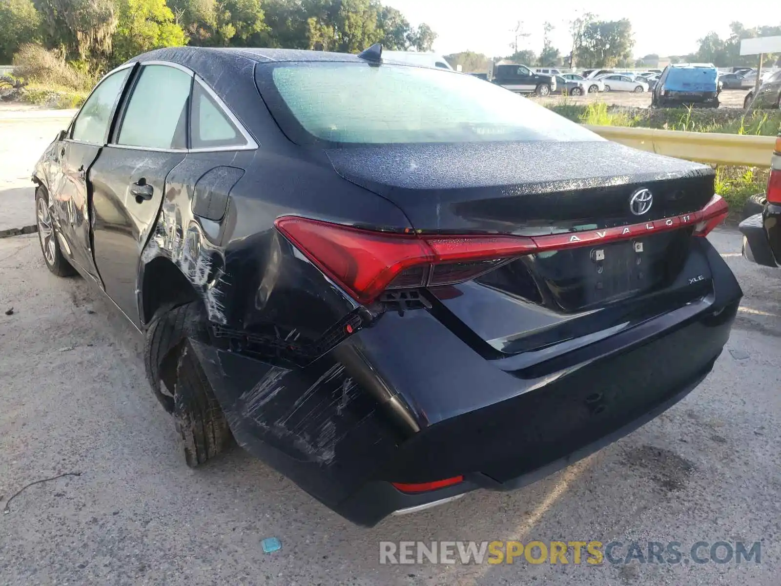 3 Photograph of a damaged car 4T1JZ1FB0LU050219 TOYOTA AVALON 2020