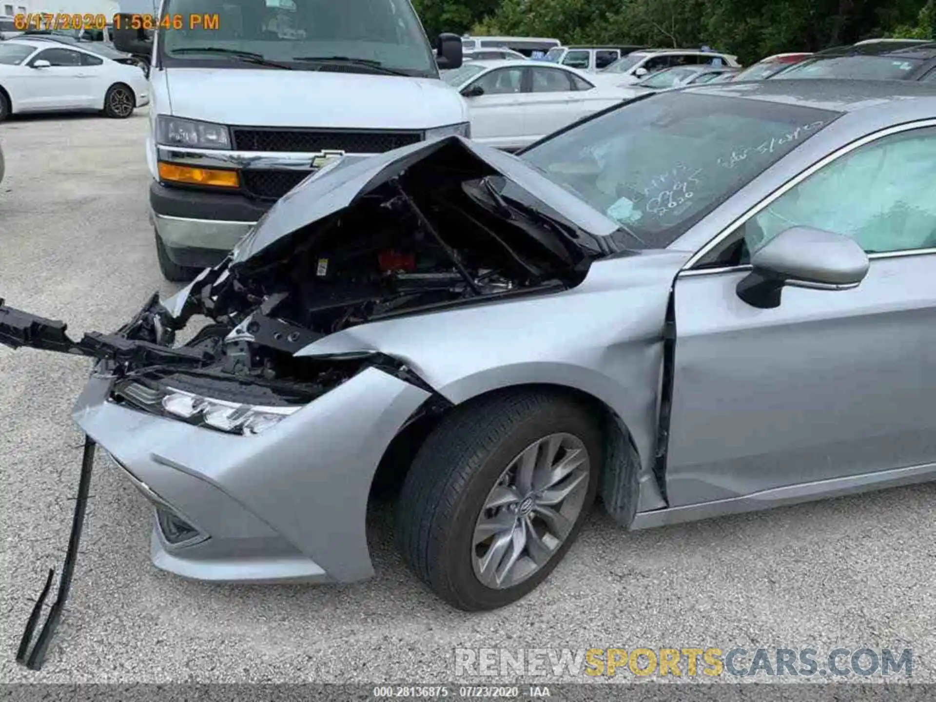 1 Photograph of a damaged car 4T1JZ1FB0LU050995 TOYOTA AVALON 2020