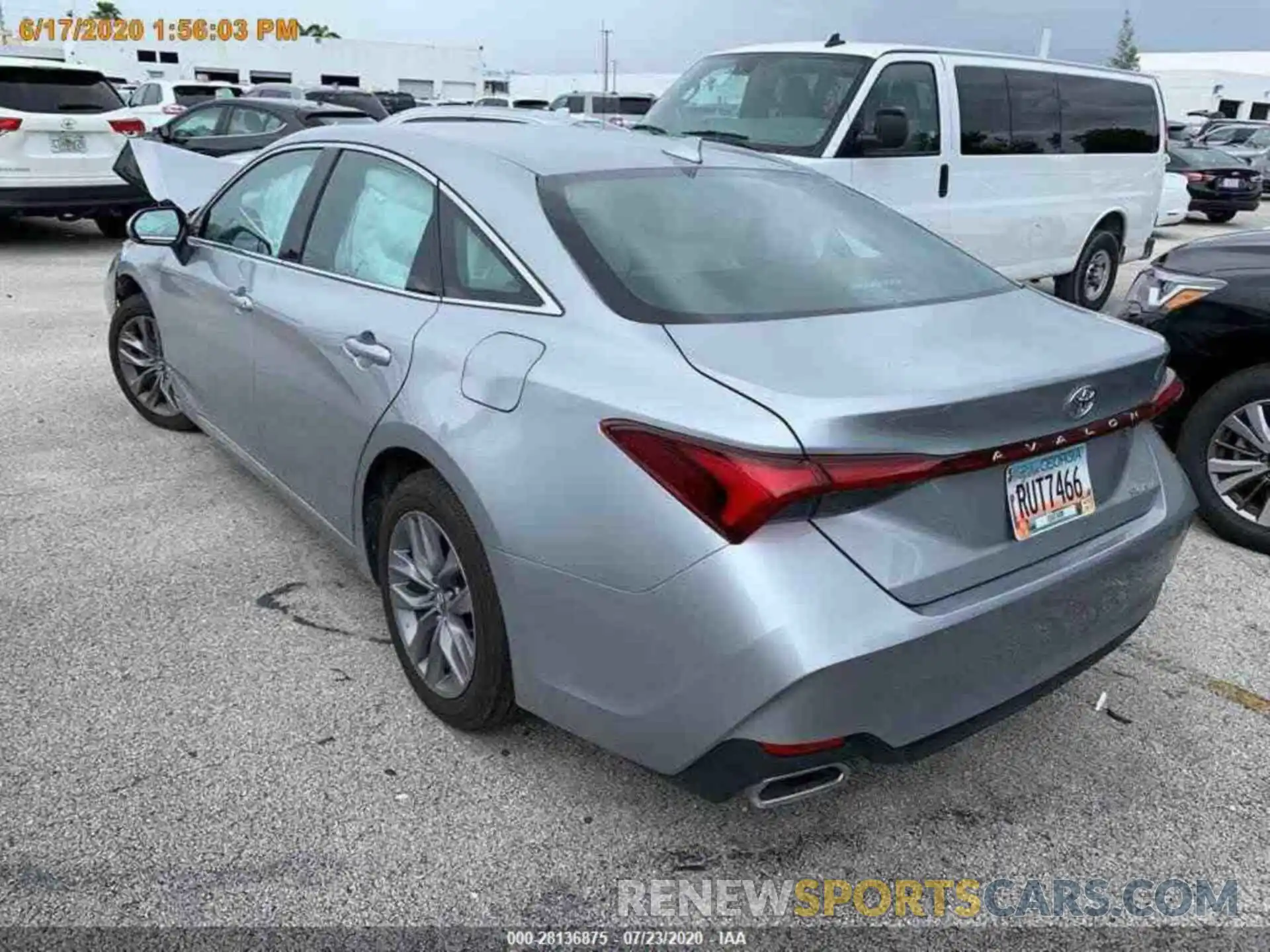 6 Photograph of a damaged car 4T1JZ1FB0LU050995 TOYOTA AVALON 2020