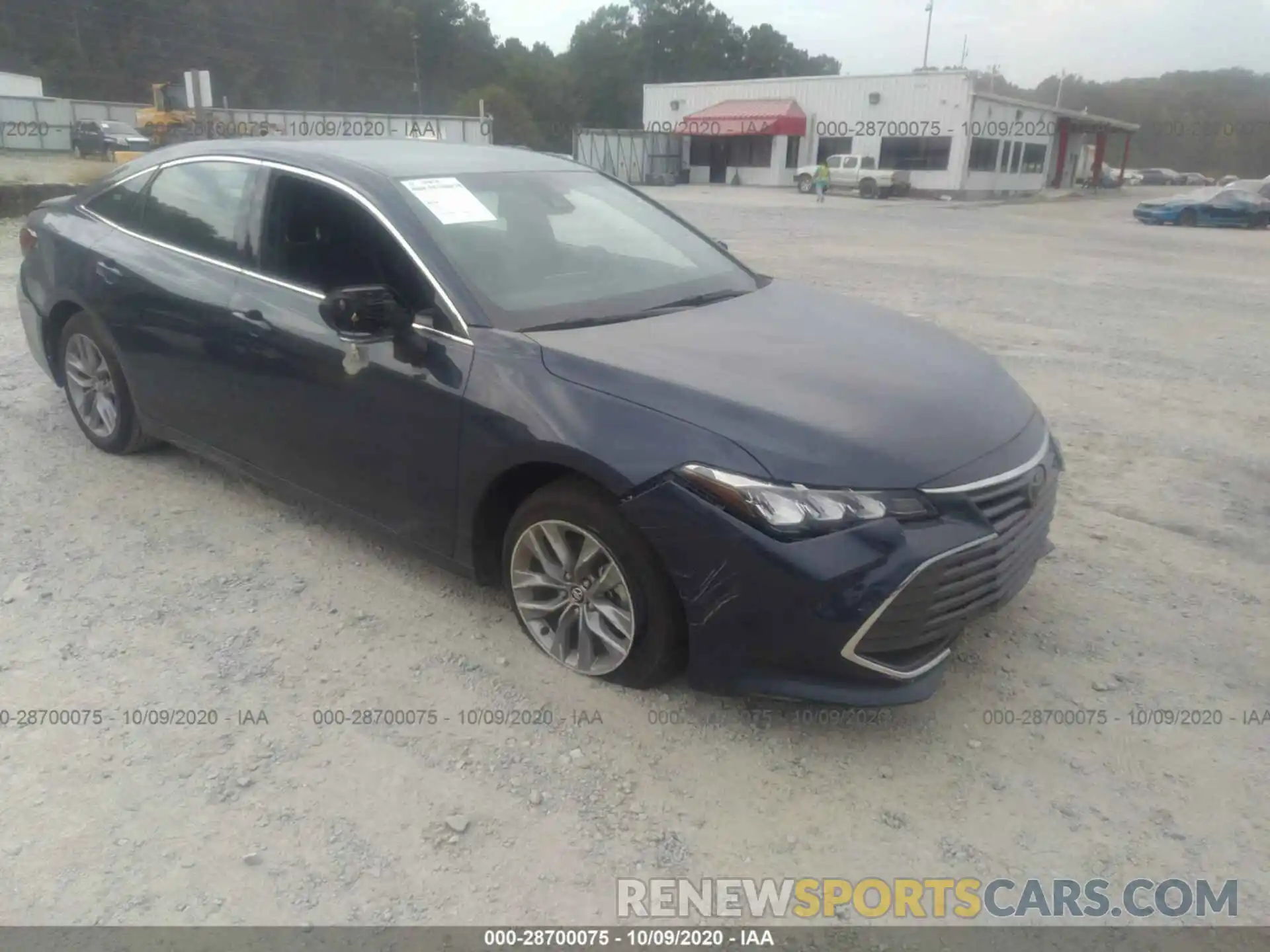 1 Photograph of a damaged car 4T1JZ1FB1LU050374 TOYOTA AVALON 2020