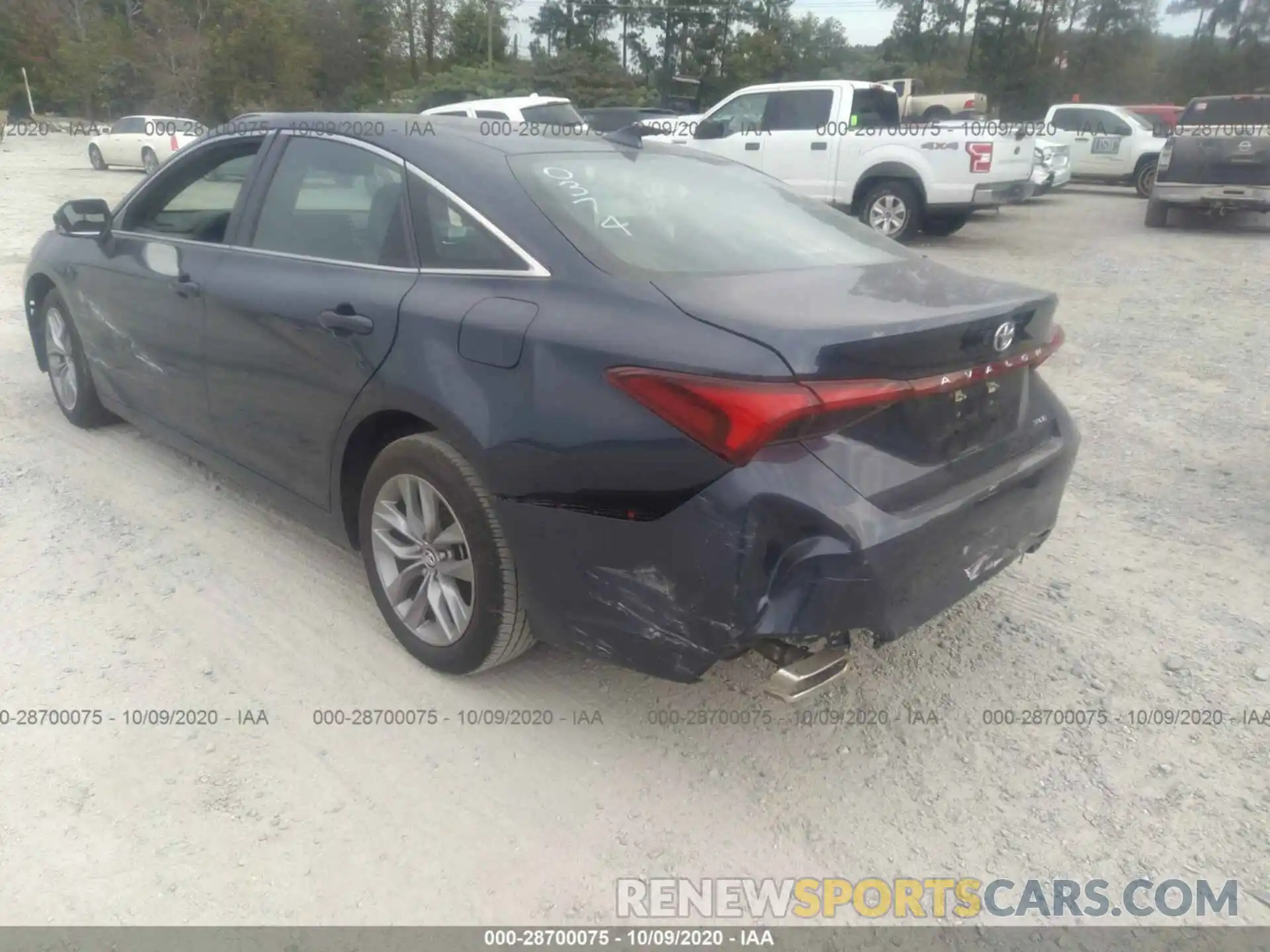 3 Photograph of a damaged car 4T1JZ1FB1LU050374 TOYOTA AVALON 2020