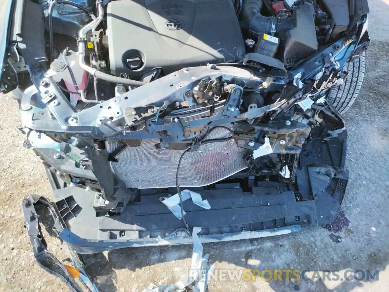 9 Photograph of a damaged car 4T1JZ1FB1LU055283 TOYOTA AVALON 2020