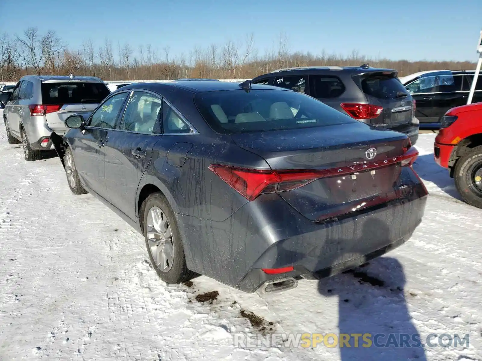 3 Photograph of a damaged car 4T1JZ1FB2LU051355 TOYOTA AVALON 2020