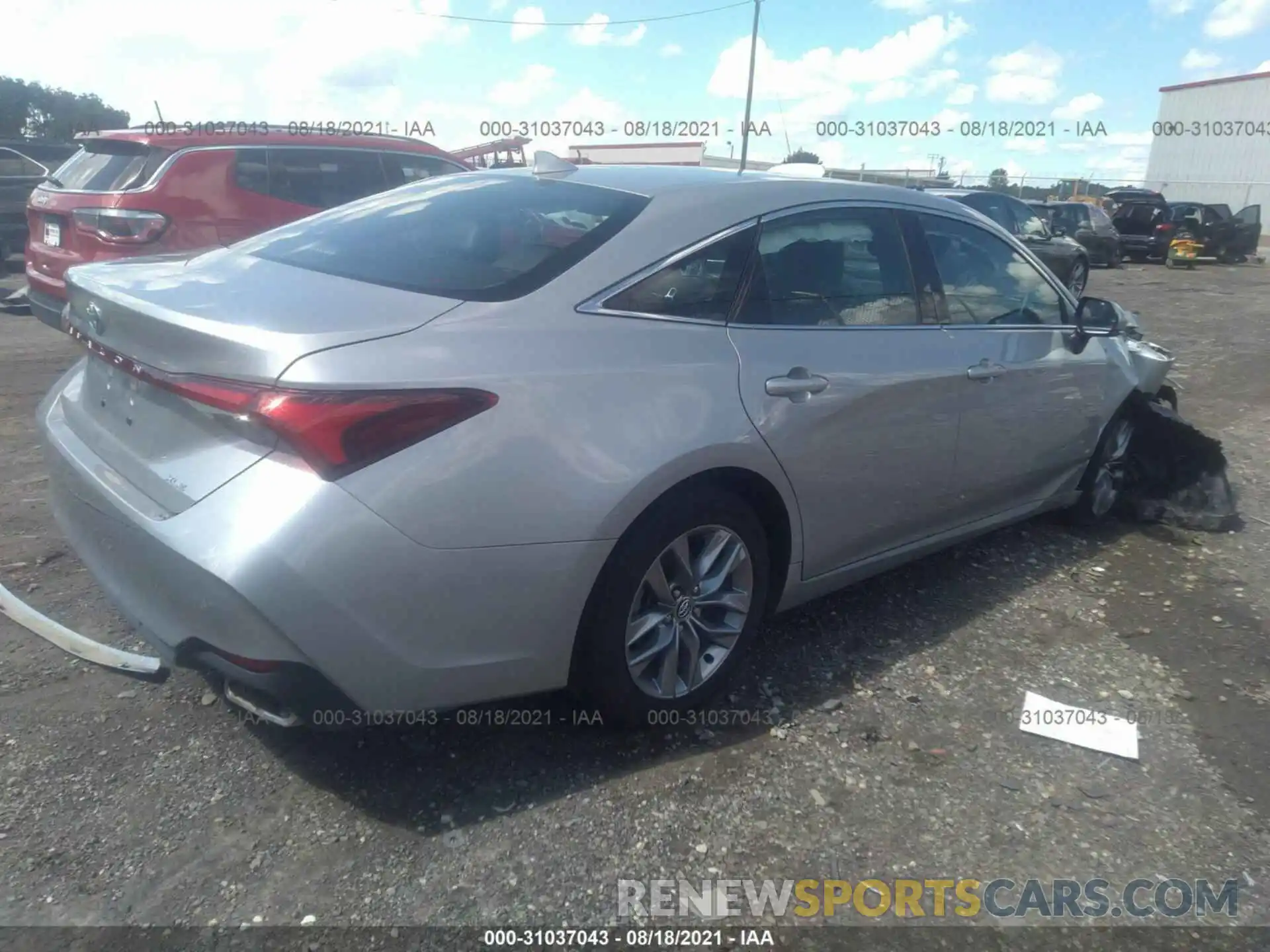 4 Photograph of a damaged car 4T1JZ1FB3LU049047 TOYOTA AVALON 2020