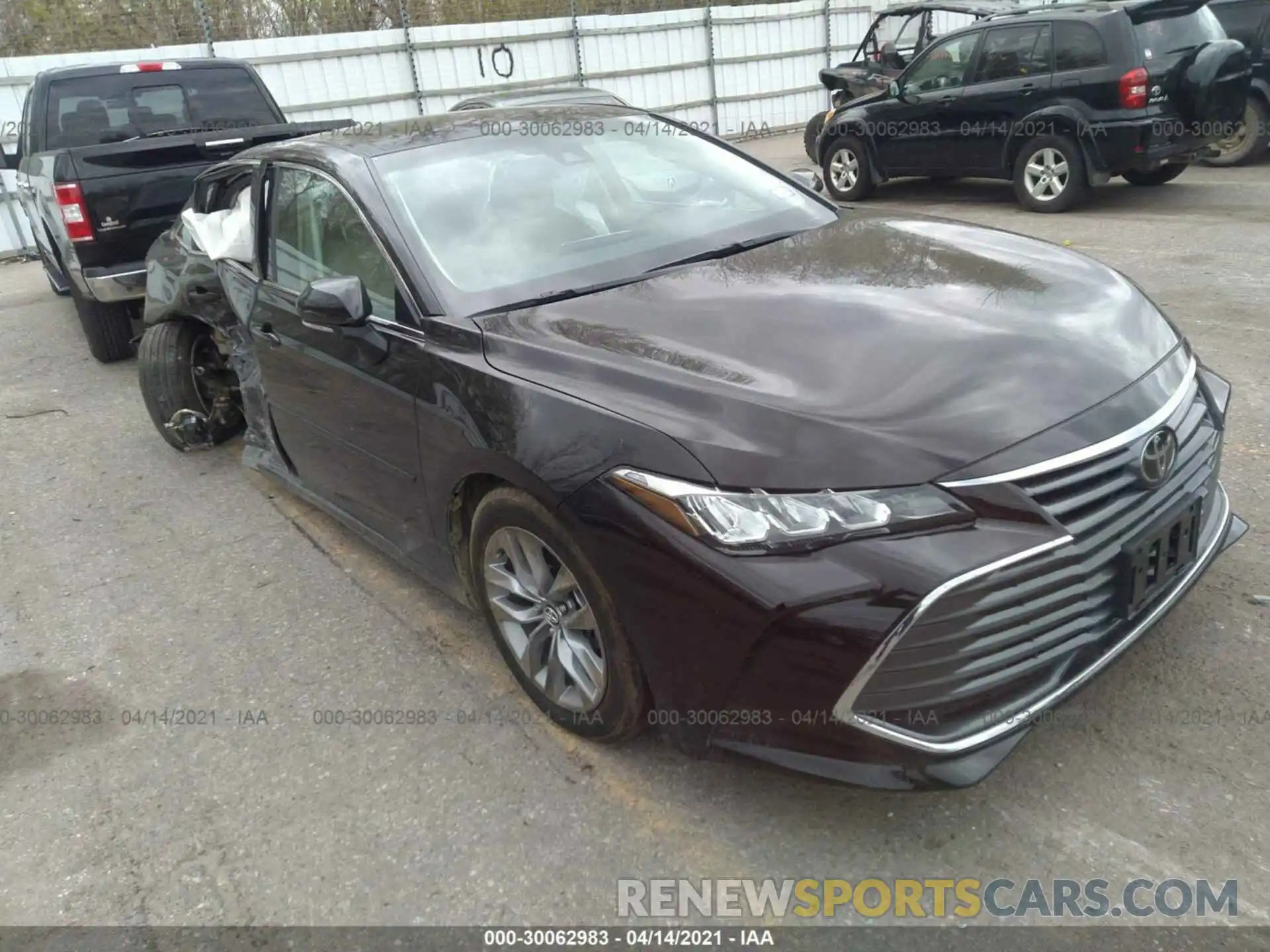 1 Photograph of a damaged car 4T1JZ1FB4LU046139 TOYOTA AVALON 2020