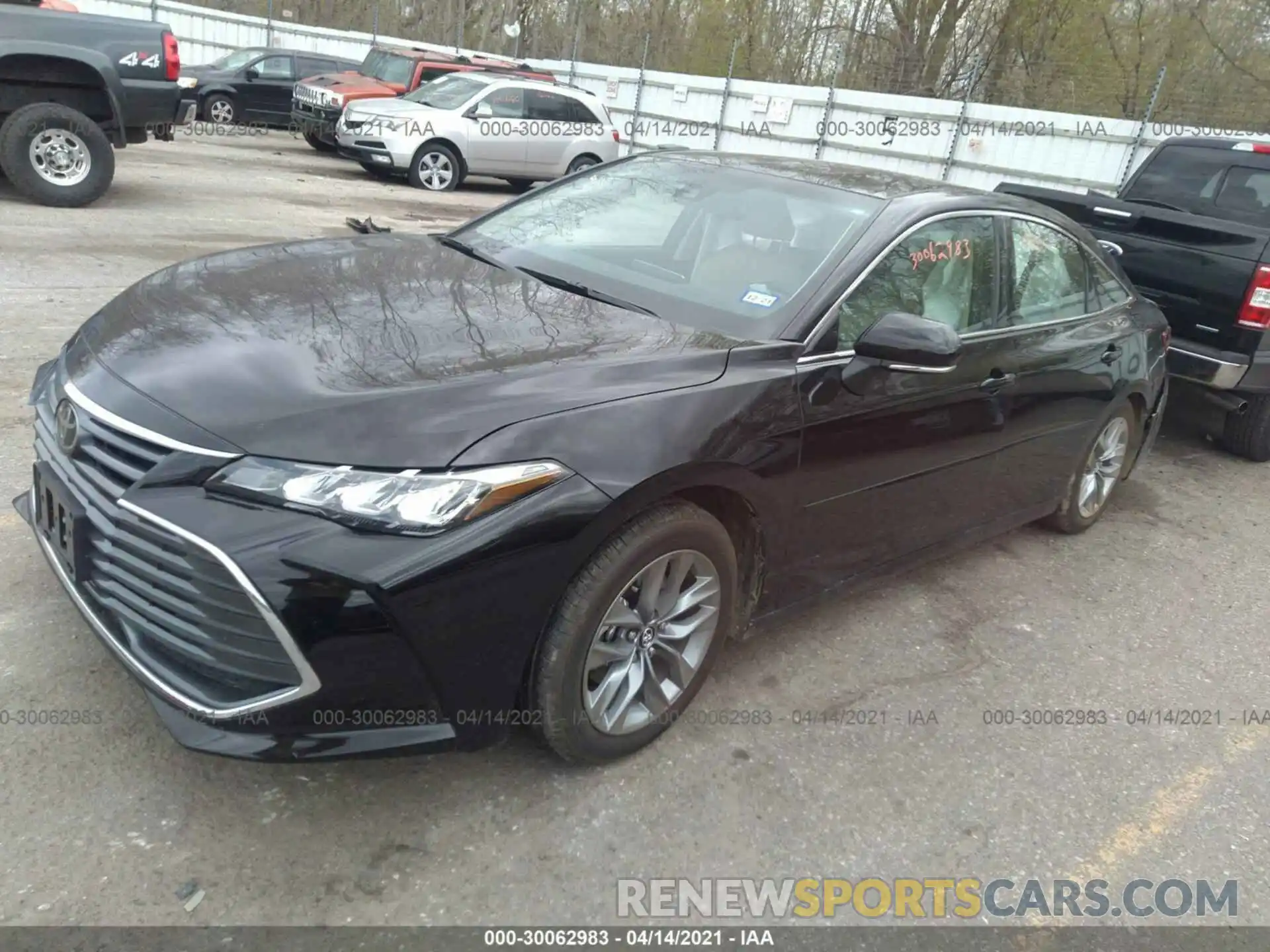 2 Photograph of a damaged car 4T1JZ1FB4LU046139 TOYOTA AVALON 2020