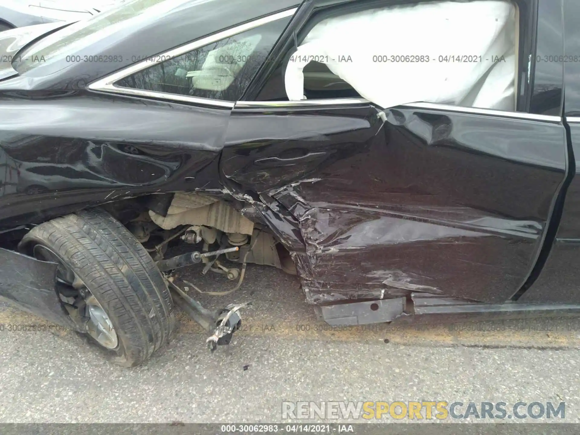 6 Photograph of a damaged car 4T1JZ1FB4LU046139 TOYOTA AVALON 2020