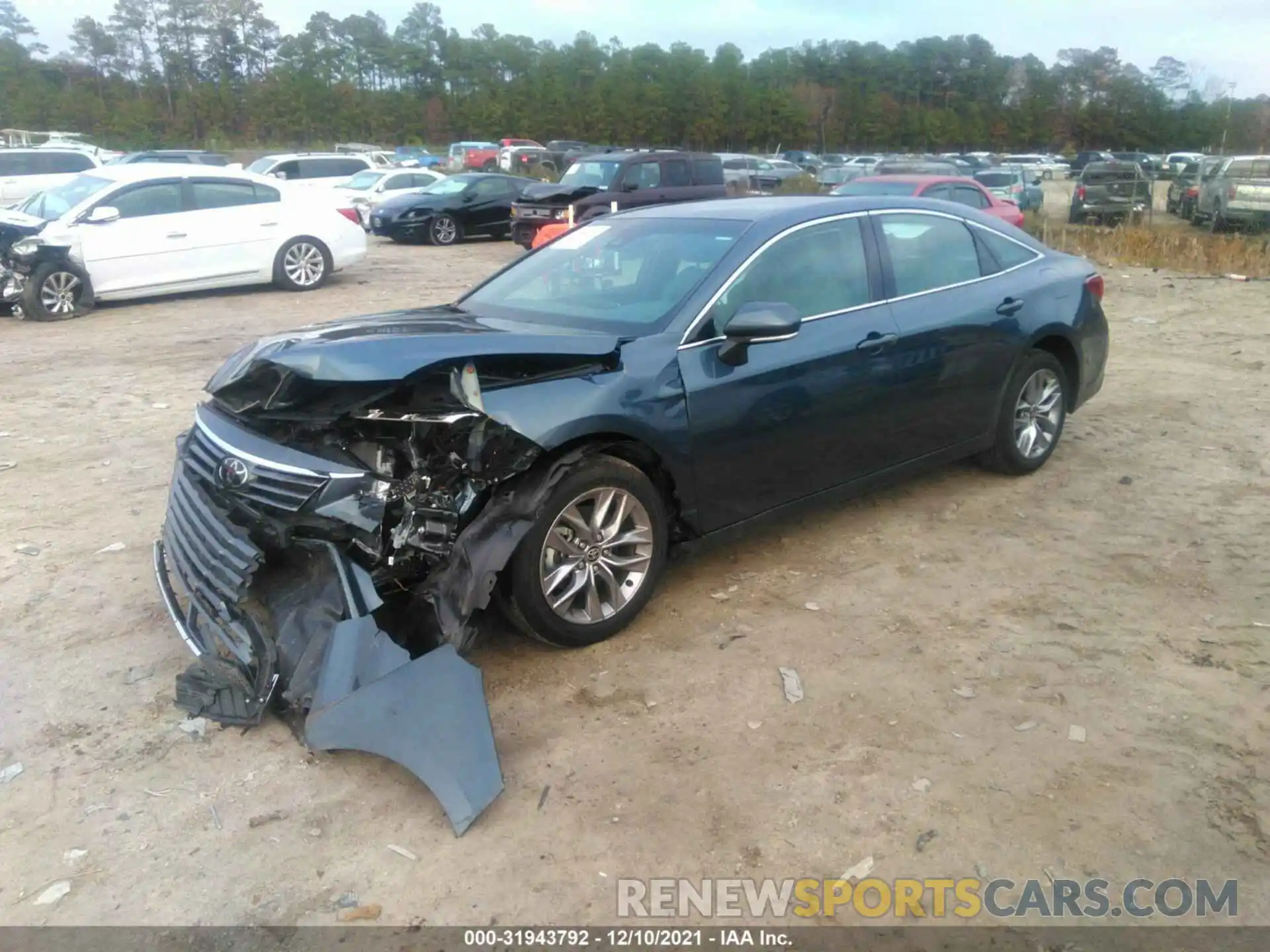 2 Photograph of a damaged car 4T1JZ1FB5LU055707 TOYOTA AVALON 2020