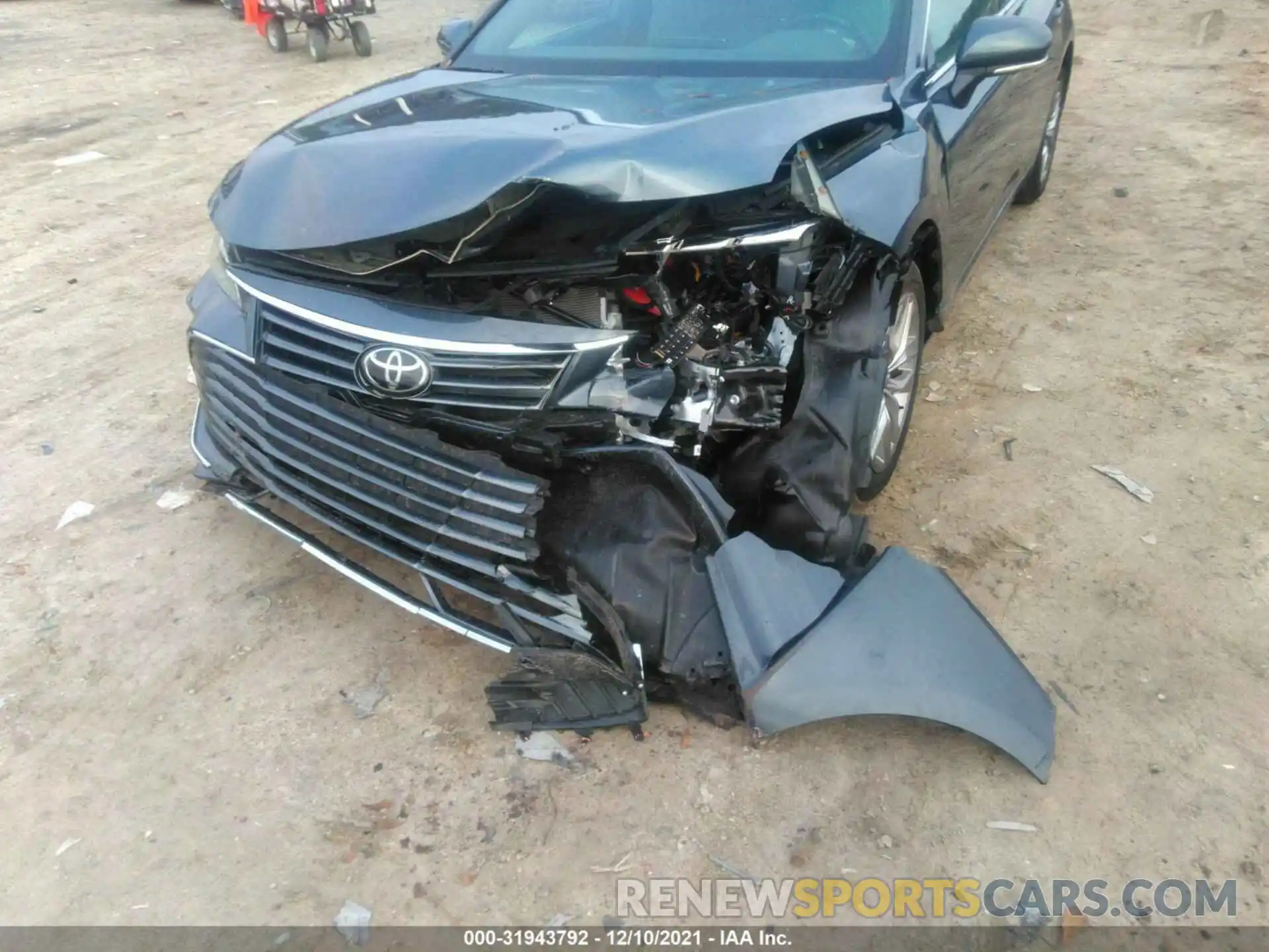 6 Photograph of a damaged car 4T1JZ1FB5LU055707 TOYOTA AVALON 2020