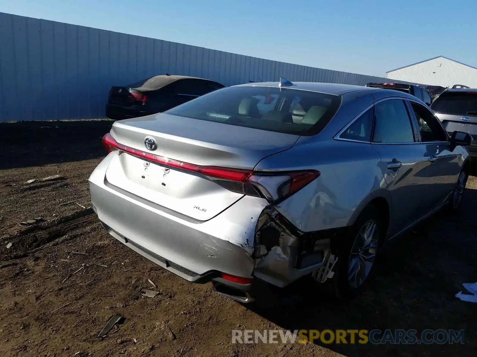 4 Photograph of a damaged car 4T1JZ1FB6LU050449 TOYOTA AVALON 2020