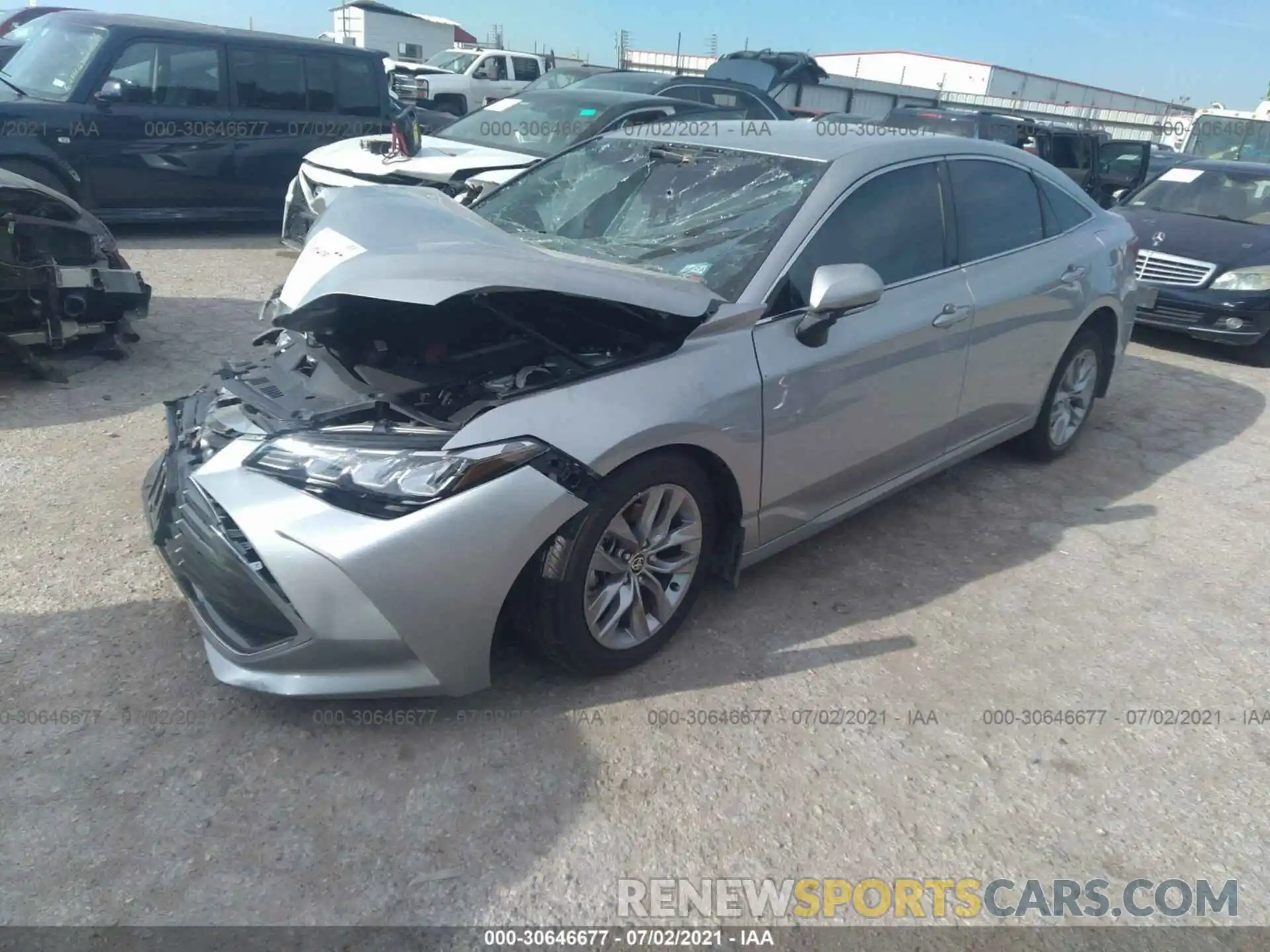 2 Photograph of a damaged car 4T1JZ1FB6LU055750 TOYOTA AVALON 2020