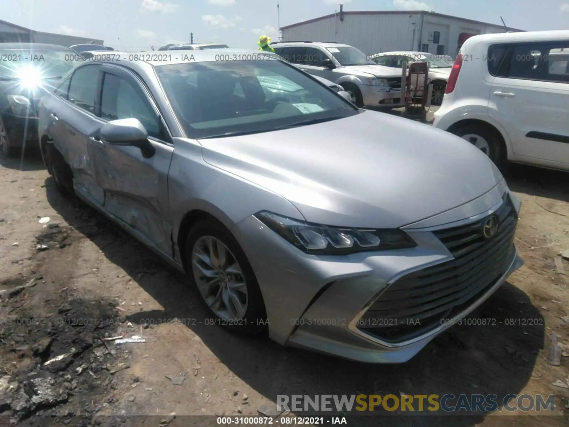 1 Photograph of a damaged car 4T1JZ1FB6LU055795 TOYOTA AVALON 2020