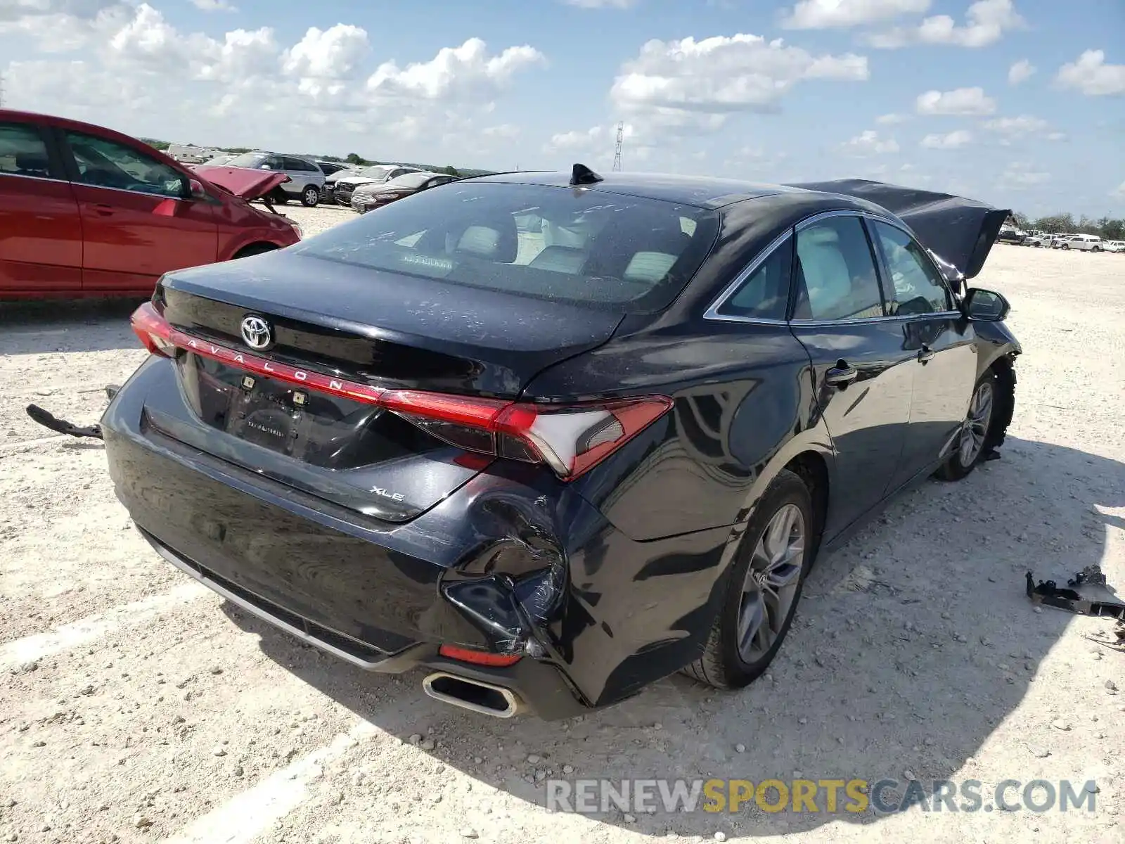 4 Photograph of a damaged car 4T1JZ1FB7LU049777 TOYOTA AVALON 2020