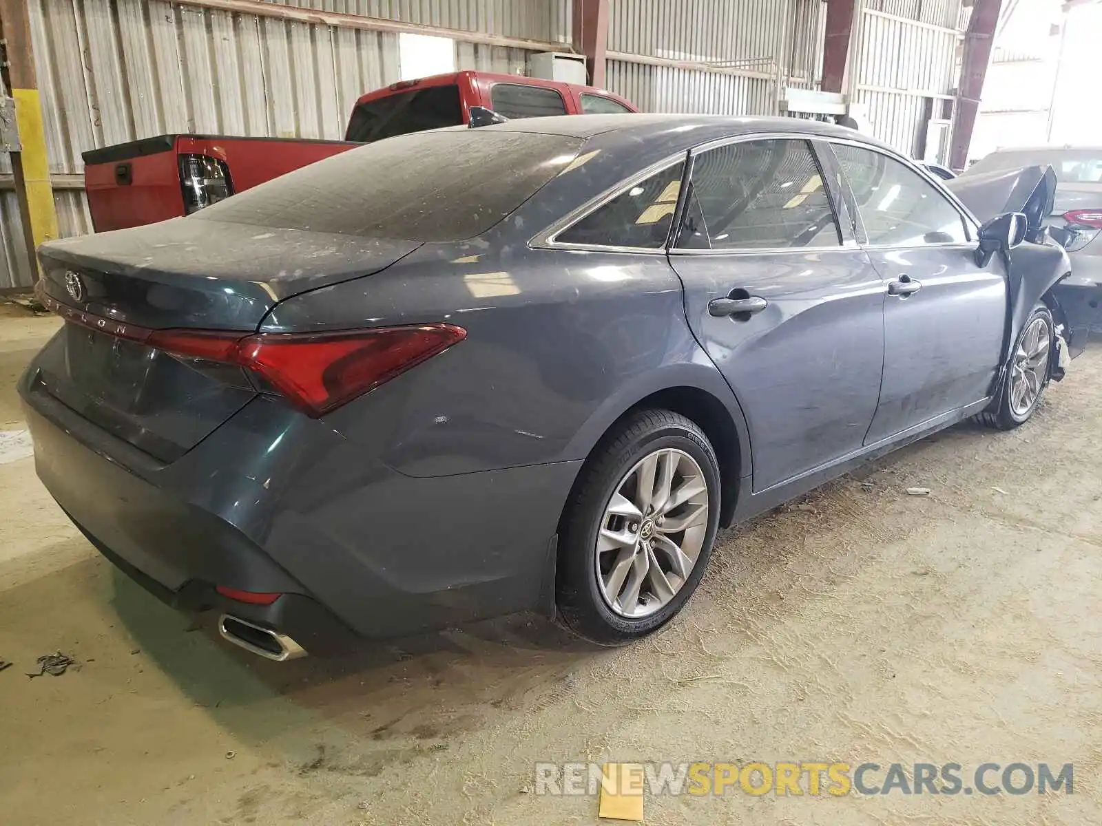 4 Photograph of a damaged car 4T1JZ1FB8LU053188 TOYOTA AVALON 2020