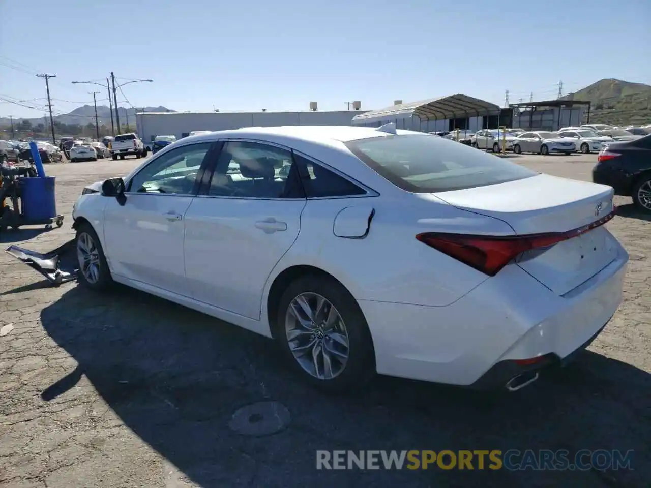 3 Photograph of a damaged car 4T1JZ1FB9LU041762 TOYOTA AVALON 2020