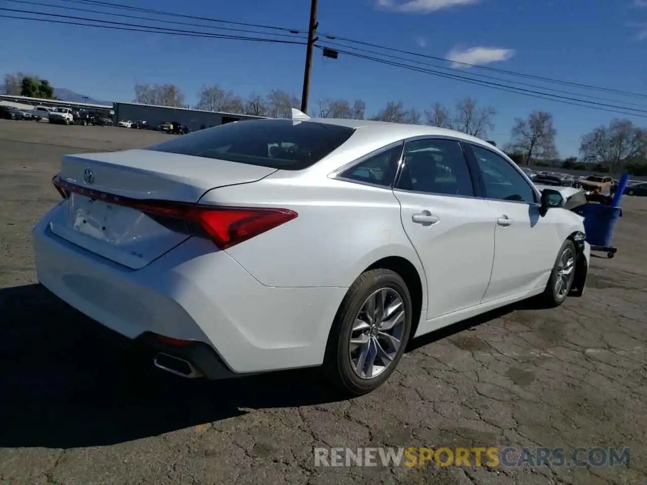 4 Photograph of a damaged car 4T1JZ1FB9LU041762 TOYOTA AVALON 2020