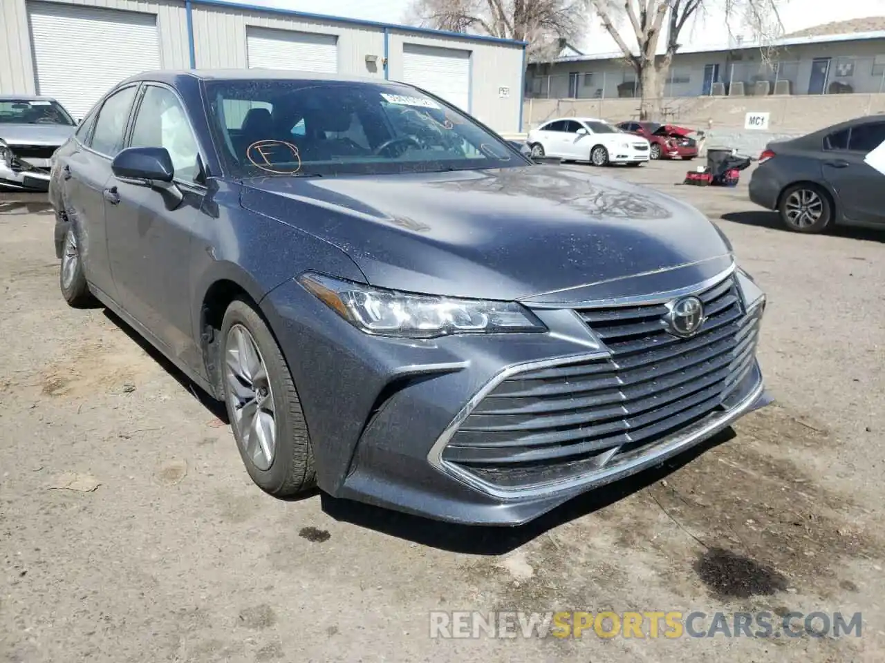 1 Photograph of a damaged car 4T1JZ1FB9LU045021 TOYOTA AVALON 2020