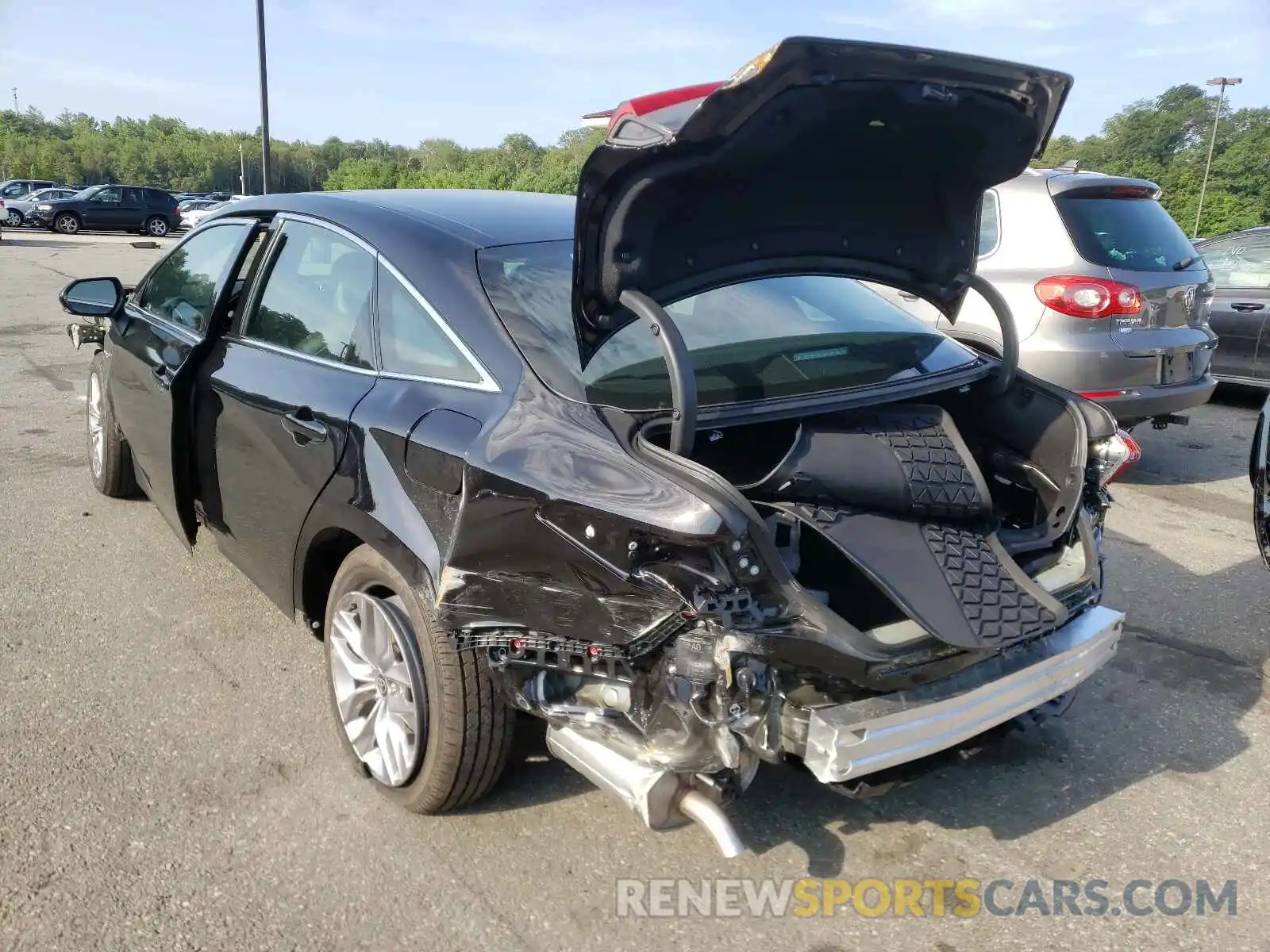 3 Photograph of a damaged car 4T1AA1AB7MU007481 TOYOTA AVALON 2021