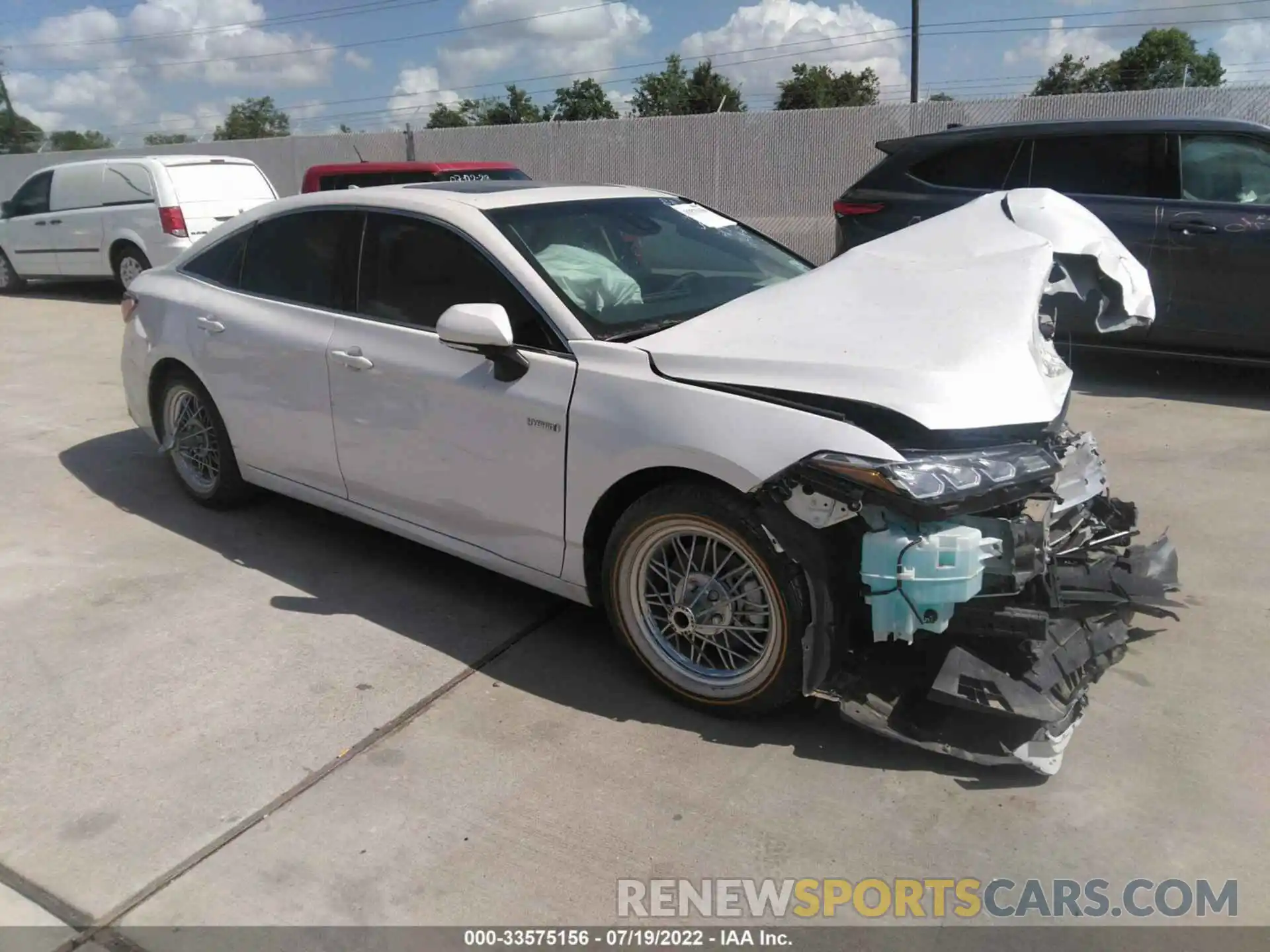 1 Photograph of a damaged car 4T1AA1AB8MU004847 TOYOTA AVALON 2021