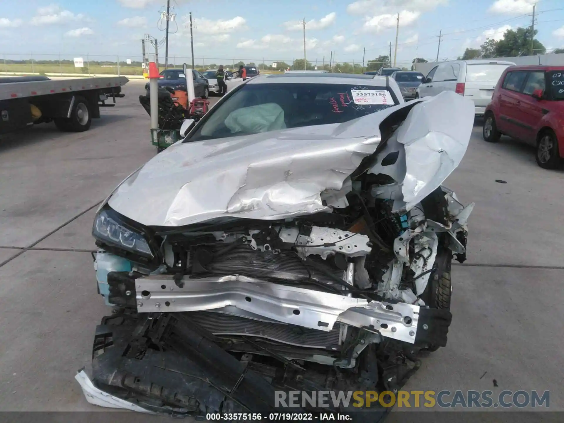 6 Photograph of a damaged car 4T1AA1AB8MU004847 TOYOTA AVALON 2021