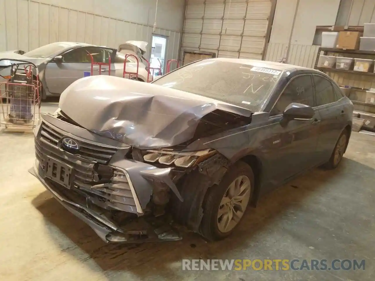 2 Photograph of a damaged car 4T1AA1ABXMU008916 TOYOTA AVALON 2021