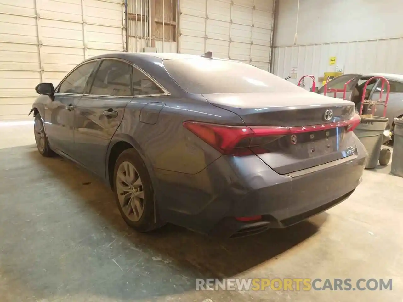 3 Photograph of a damaged car 4T1AA1ABXMU008916 TOYOTA AVALON 2021