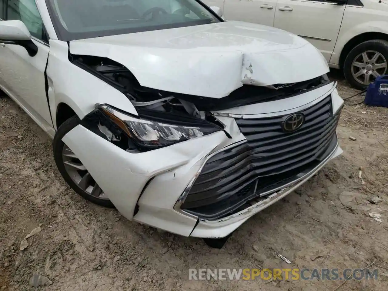 9 Photograph of a damaged car 4T1AZ1FB0MU059973 TOYOTA AVALON 2021