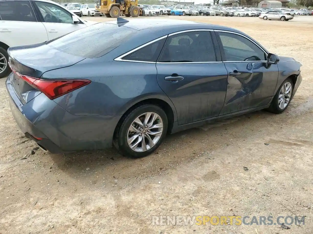 3 Photograph of a damaged car 4T1AZ1FB1MU068682 TOYOTA AVALON 2021