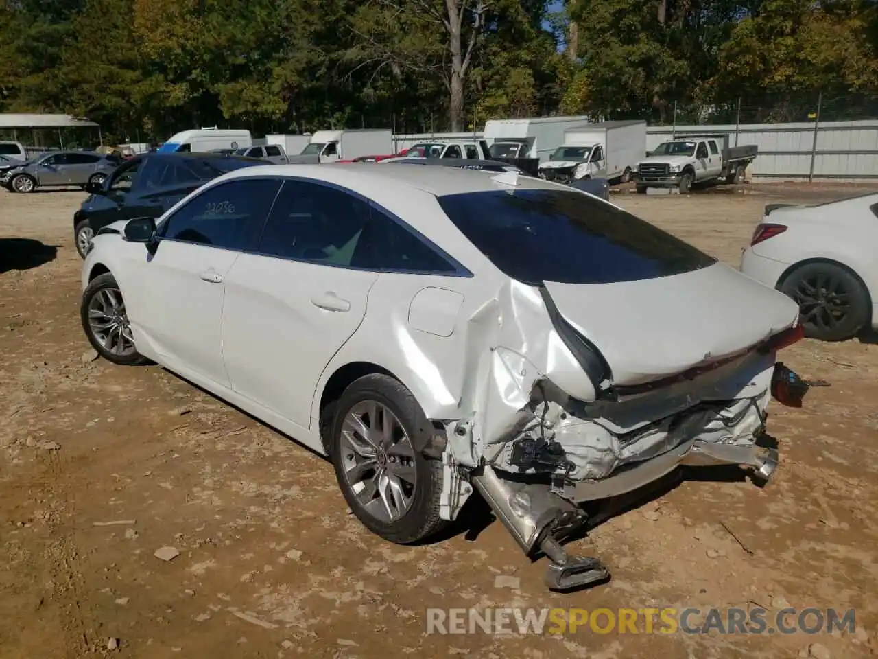 3 Photograph of a damaged car 4T1AZ1FB2MU070182 TOYOTA AVALON 2021