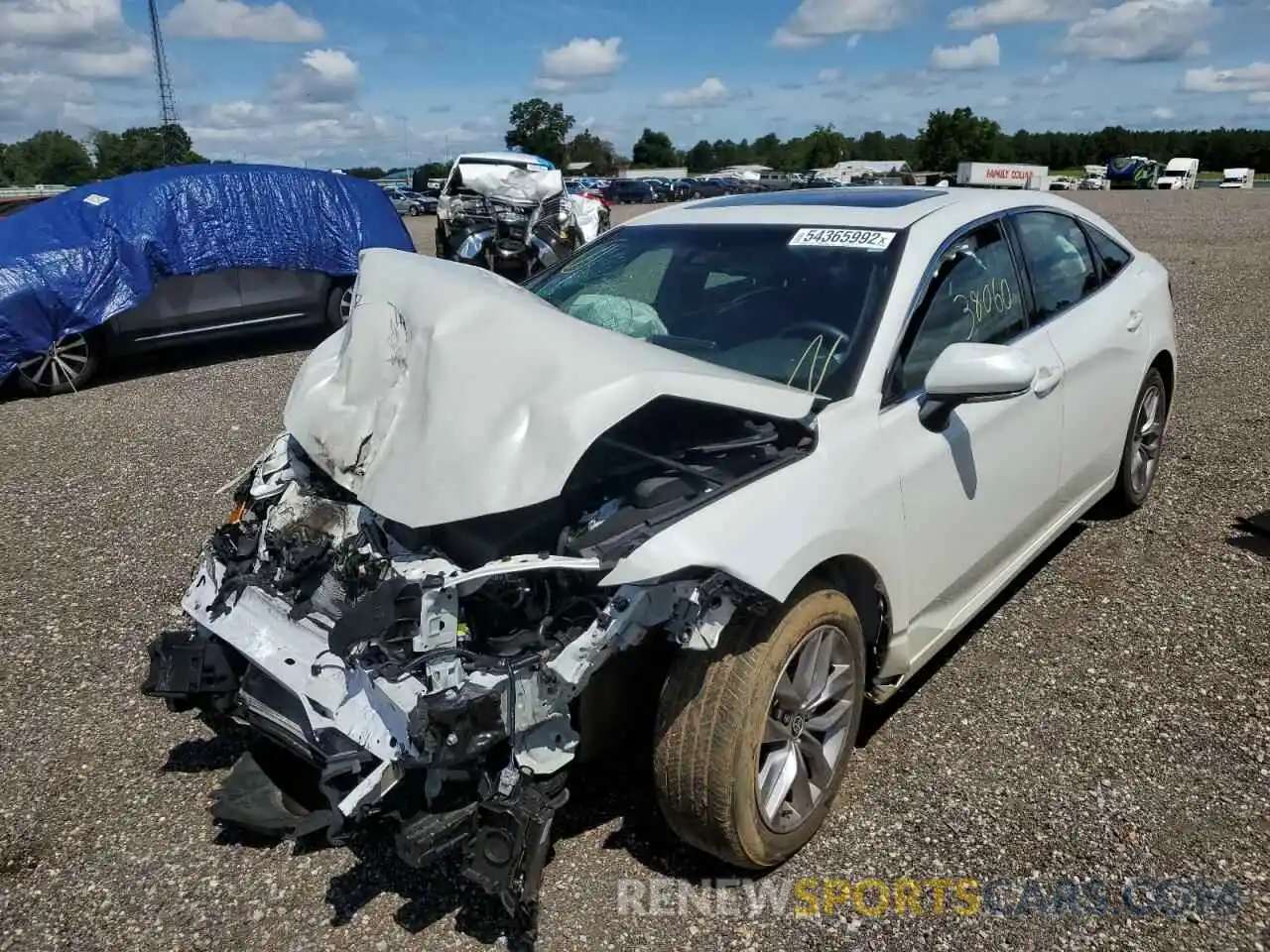 2 Photograph of a damaged car 4T1AZ1FB5MU059435 TOYOTA AVALON 2021