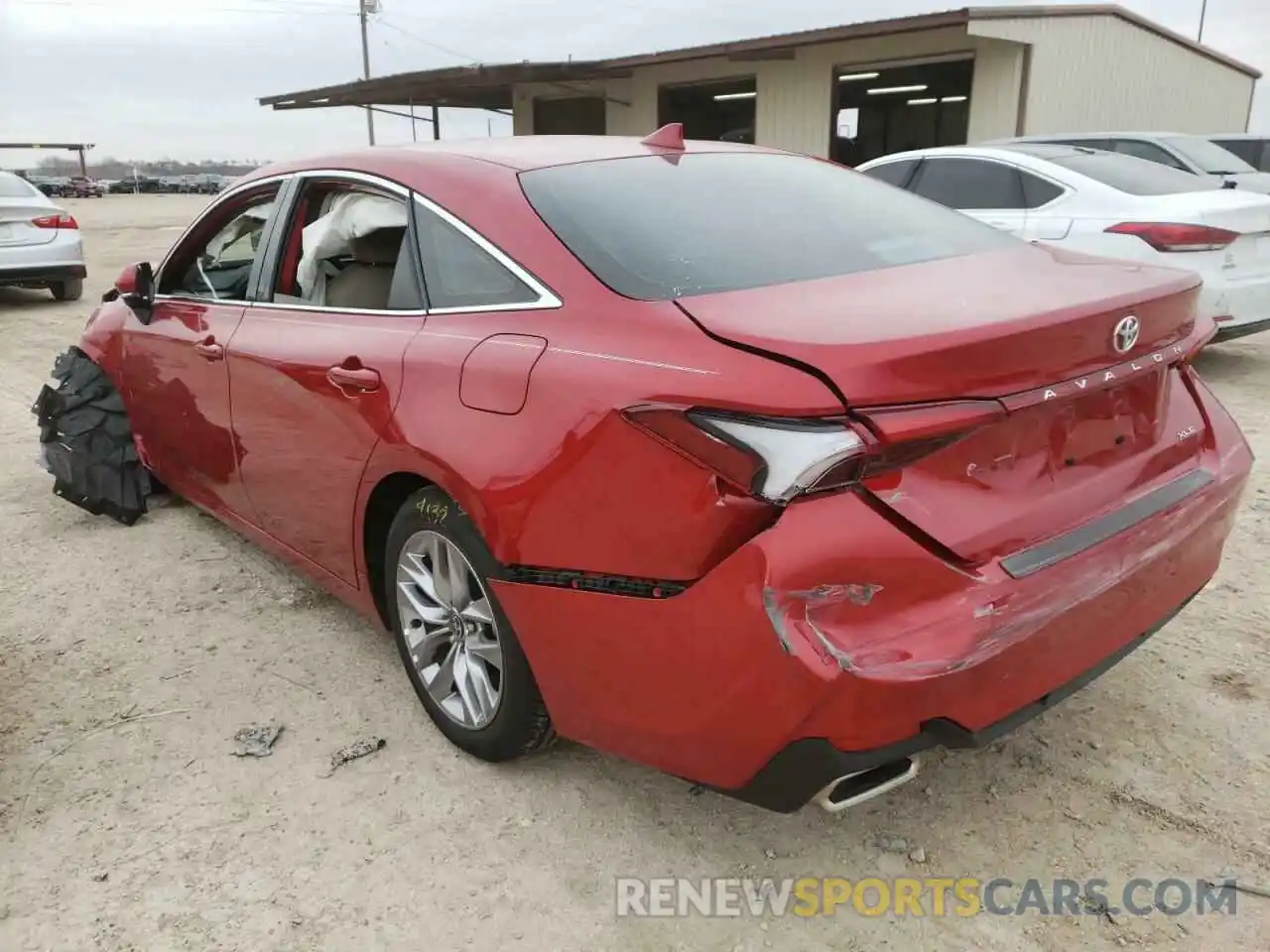 3 Photograph of a damaged car 4T1AZ1FB5MU067566 TOYOTA AVALON 2021