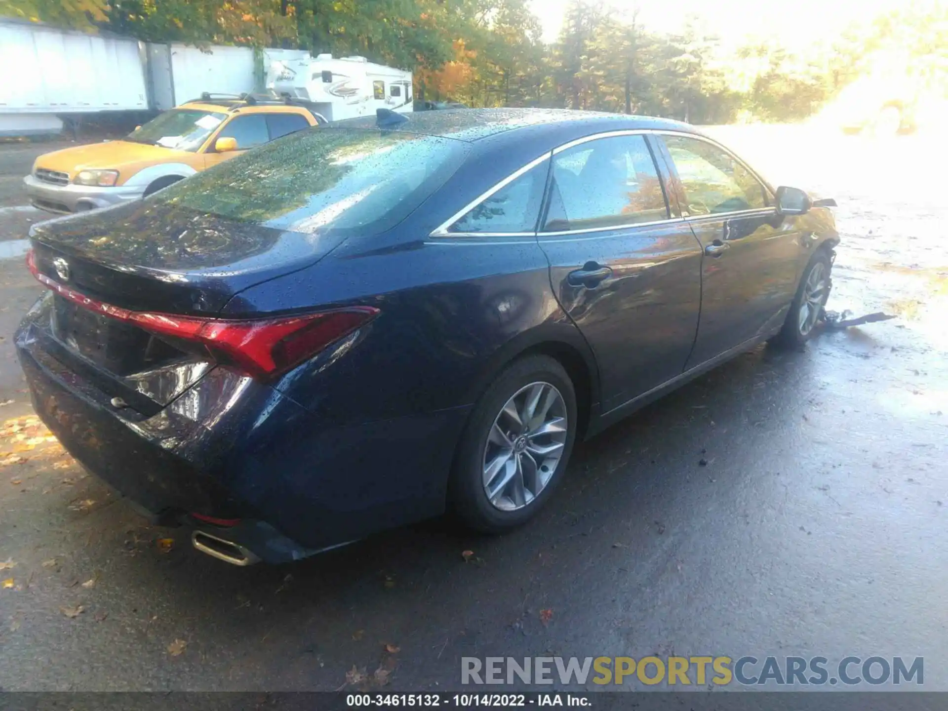 4 Photograph of a damaged car 4T1AZ1FB8MU058716 TOYOTA AVALON 2021