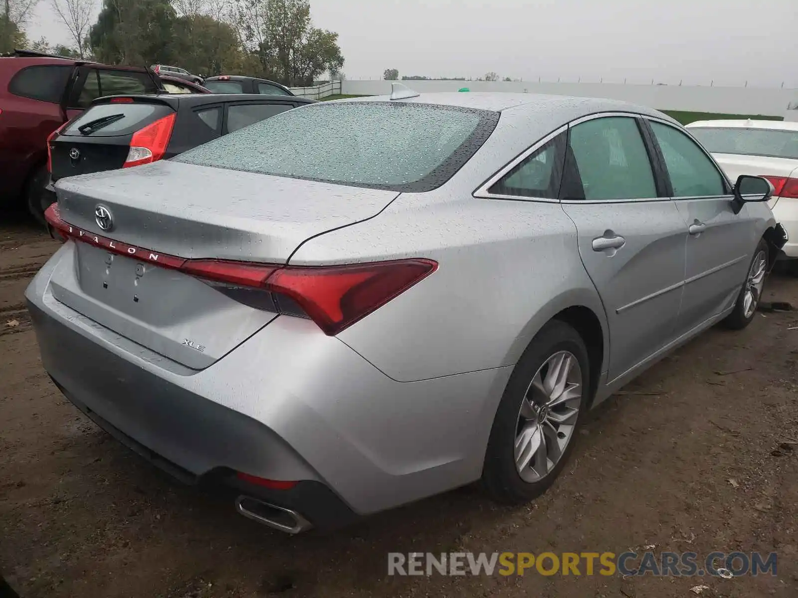 4 Photograph of a damaged car 4T1AZ1FB8MU064502 TOYOTA AVALON 2021