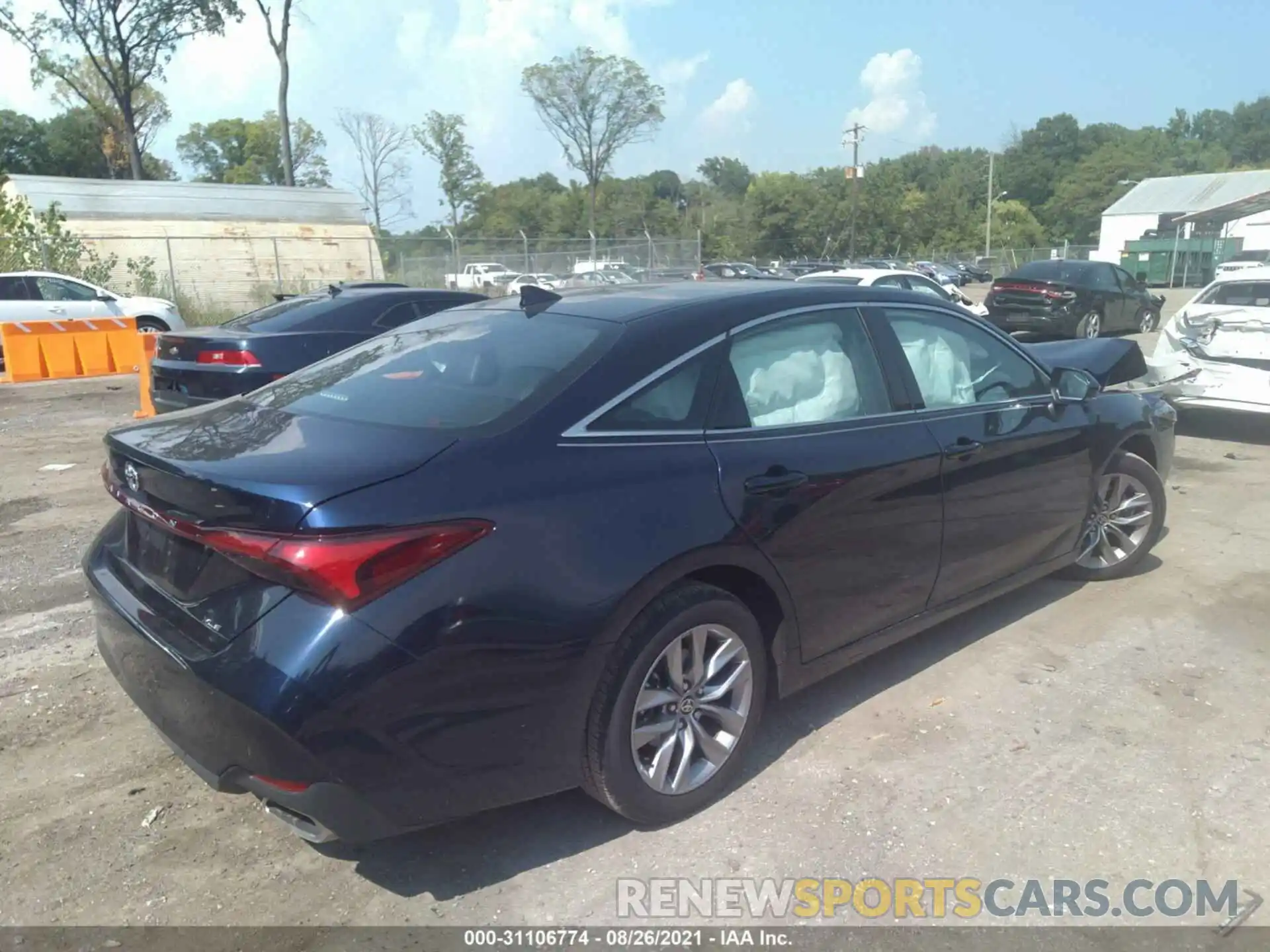 4 Photograph of a damaged car 4T1AZ1FB9MU059986 TOYOTA AVALON 2021