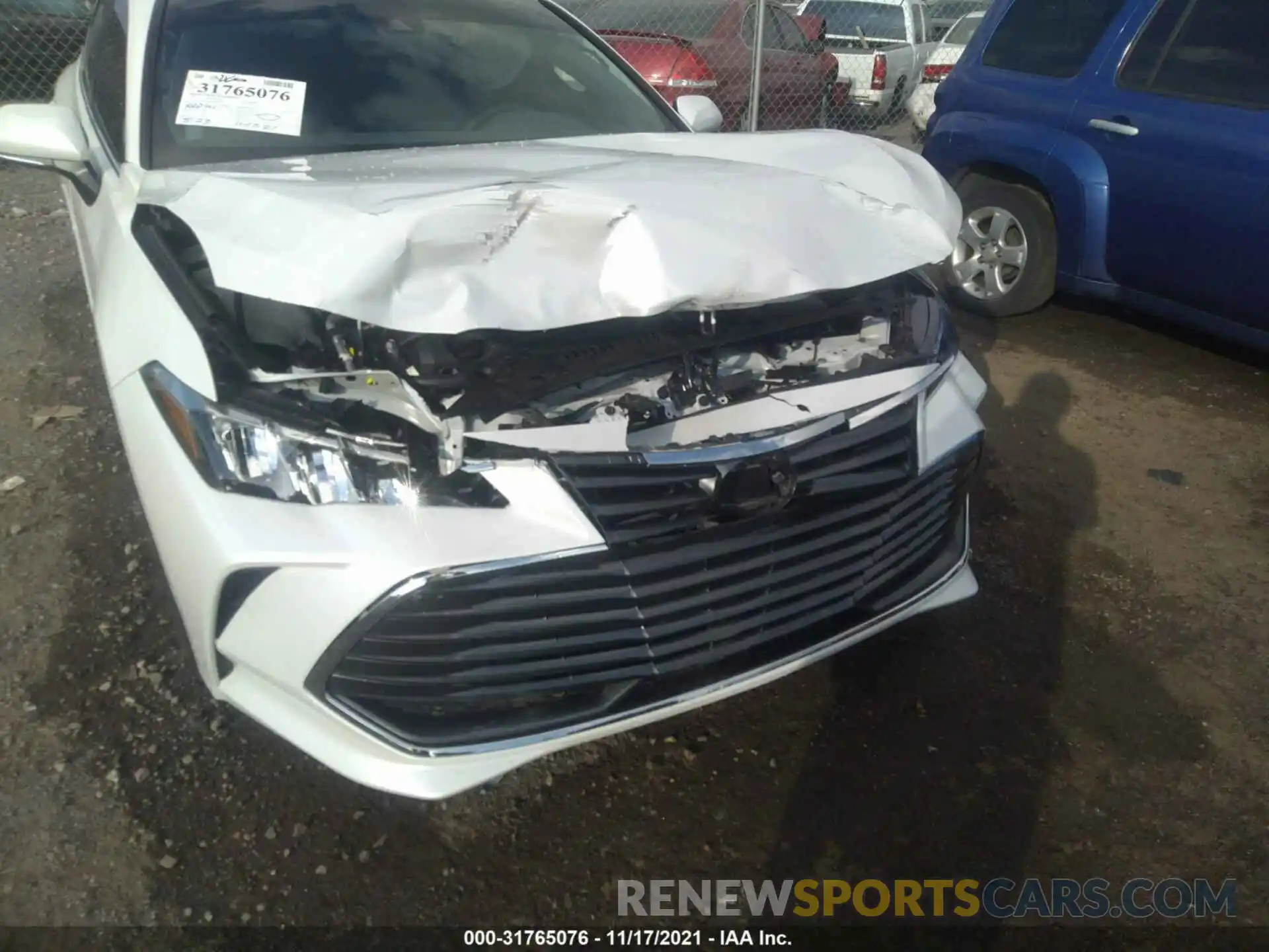 6 Photograph of a damaged car 4T1AZ1FBXMU070205 TOYOTA AVALON 2021