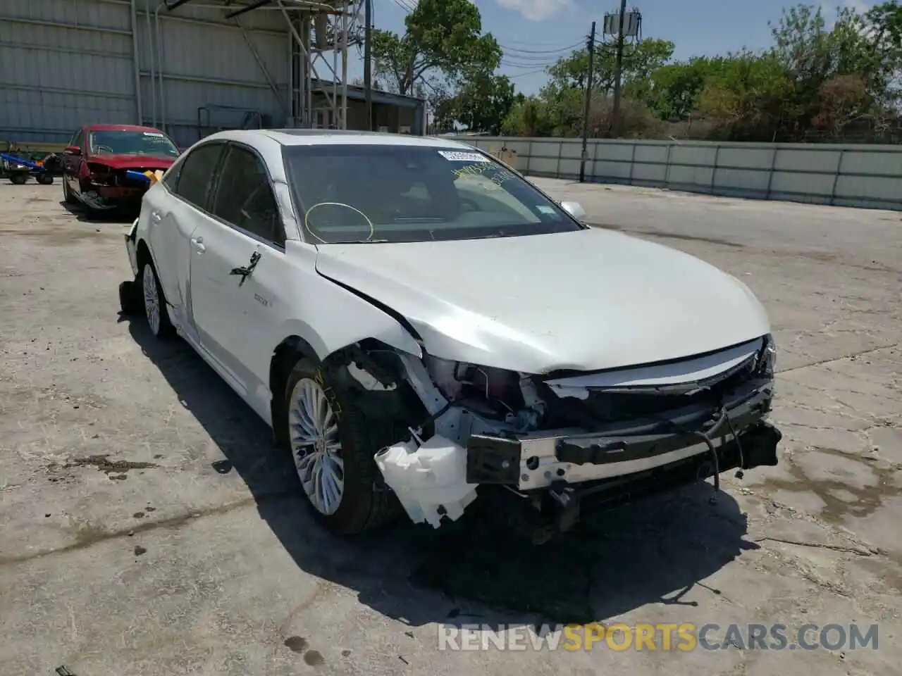 1 Photograph of a damaged car 4T1DA1AB1MU002810 TOYOTA AVALON 2021