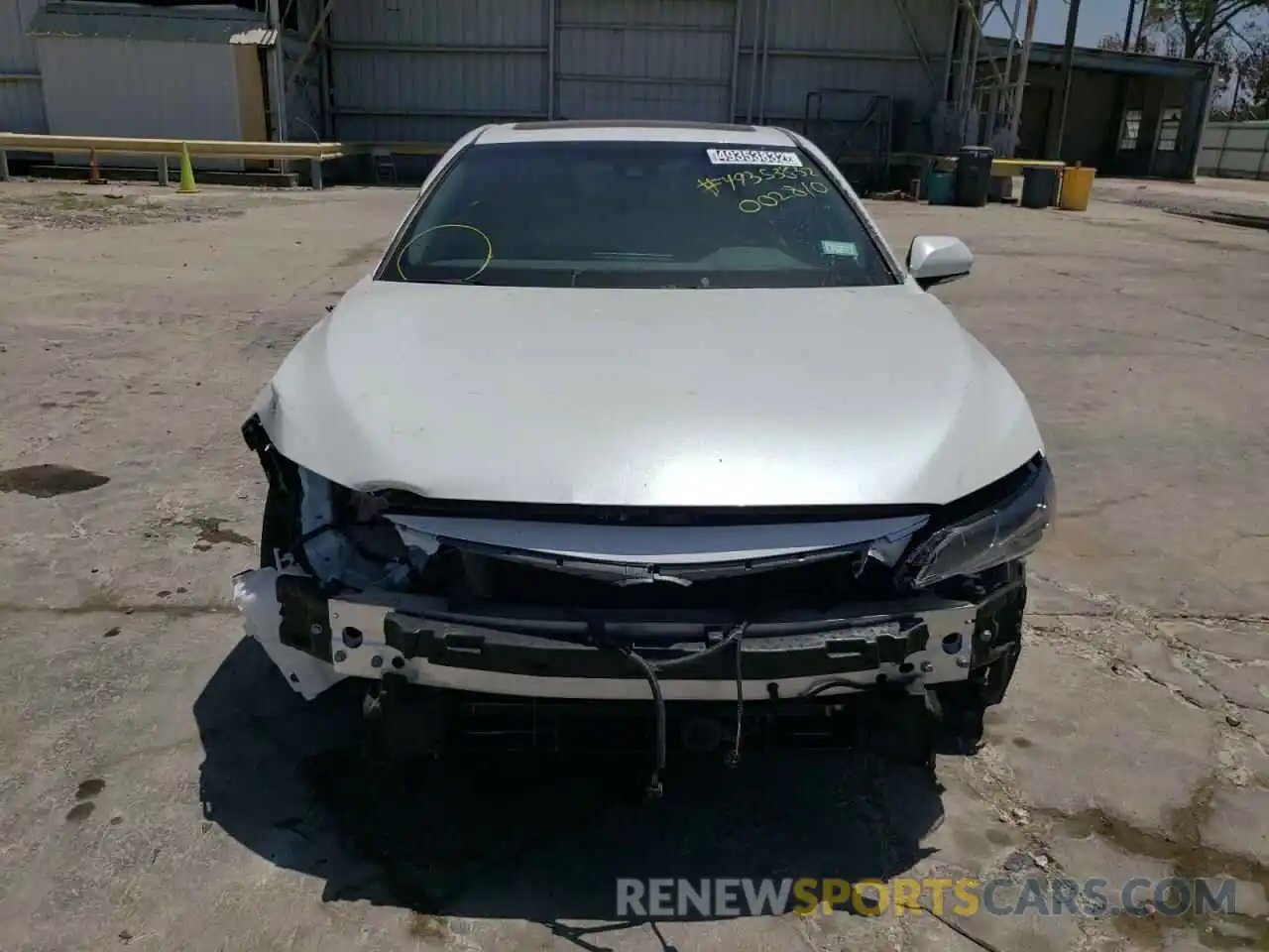 9 Photograph of a damaged car 4T1DA1AB1MU002810 TOYOTA AVALON 2021