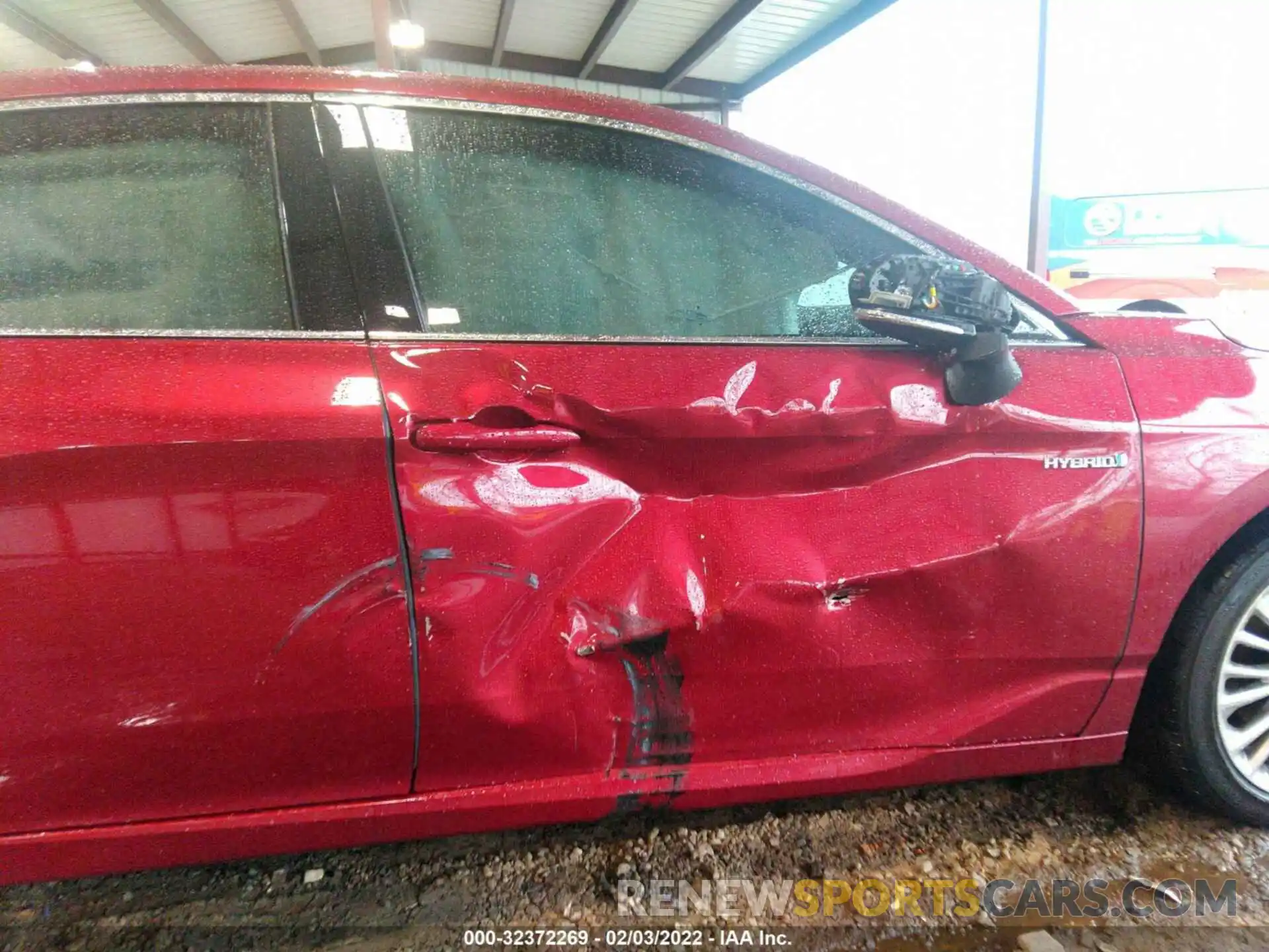 6 Photograph of a damaged car 4T1DA1AB2MU007983 TOYOTA AVALON 2021