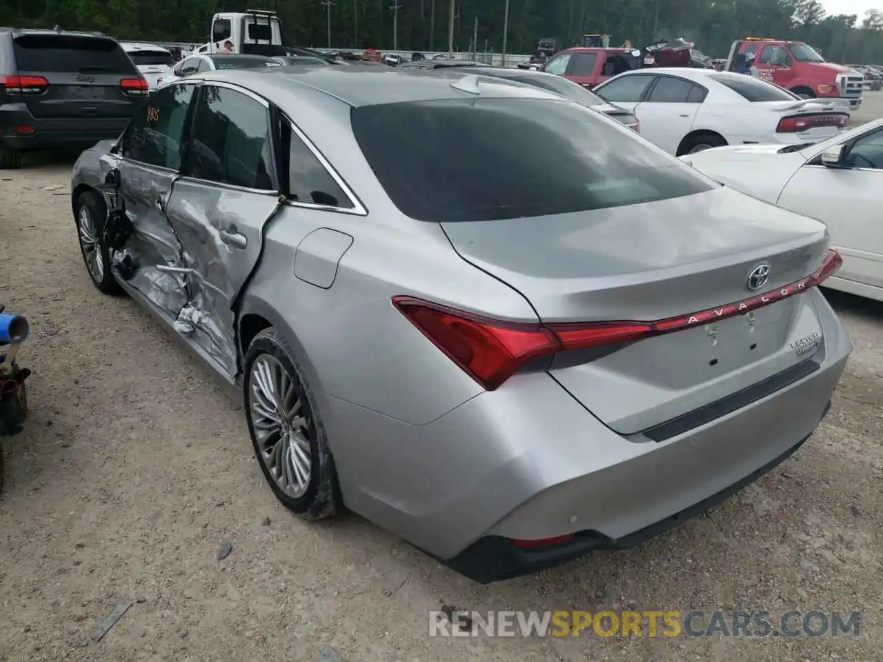 3 Photograph of a damaged car 4T1DA1AB2MU009233 TOYOTA AVALON 2021