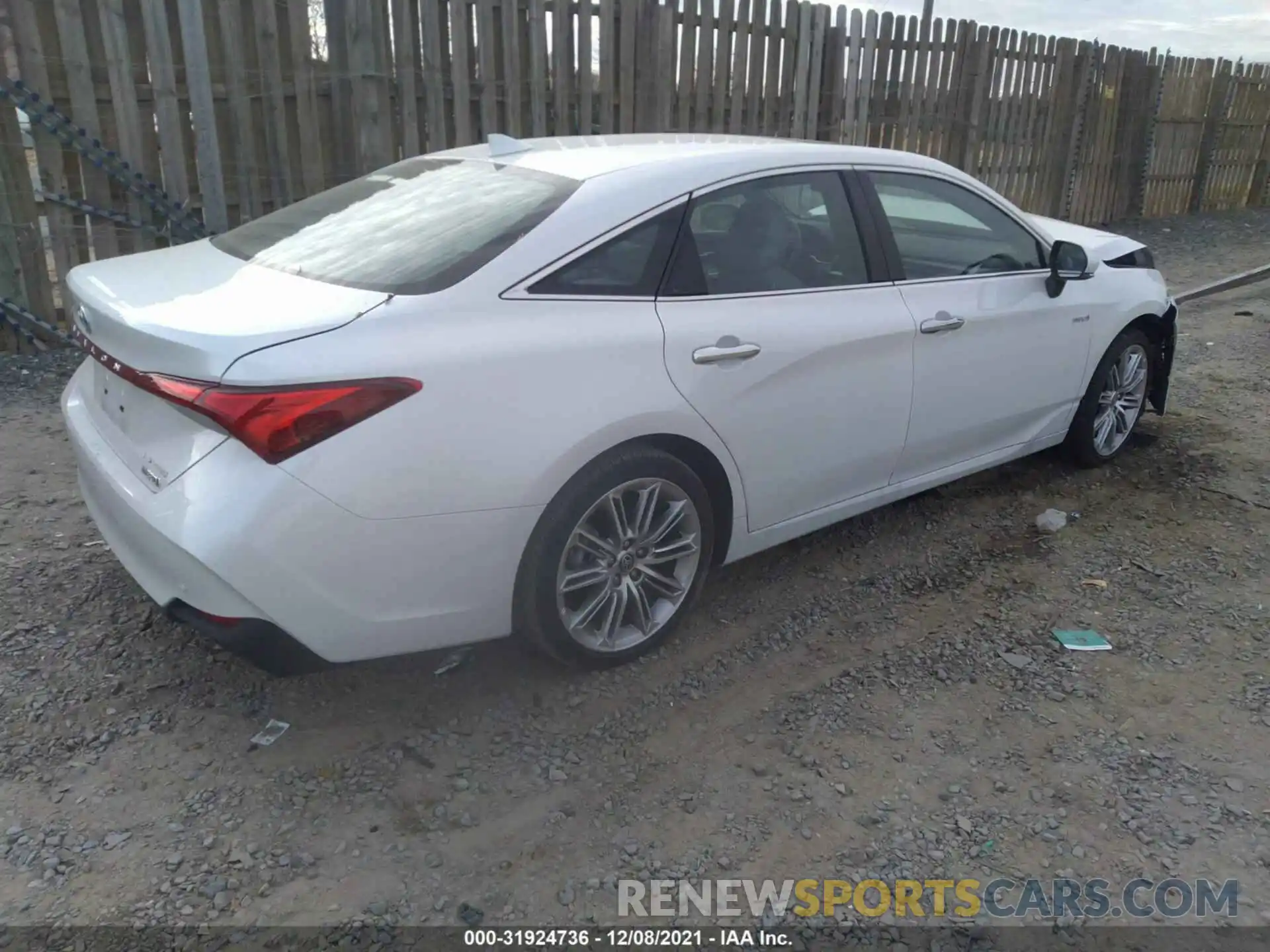 4 Photograph of a damaged car 4T1DA1AB3MU009600 TOYOTA AVALON 2021