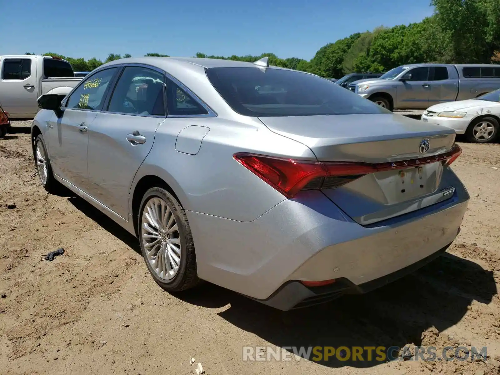 3 Photograph of a damaged car 4T1DA1AB5MU002244 TOYOTA AVALON 2021