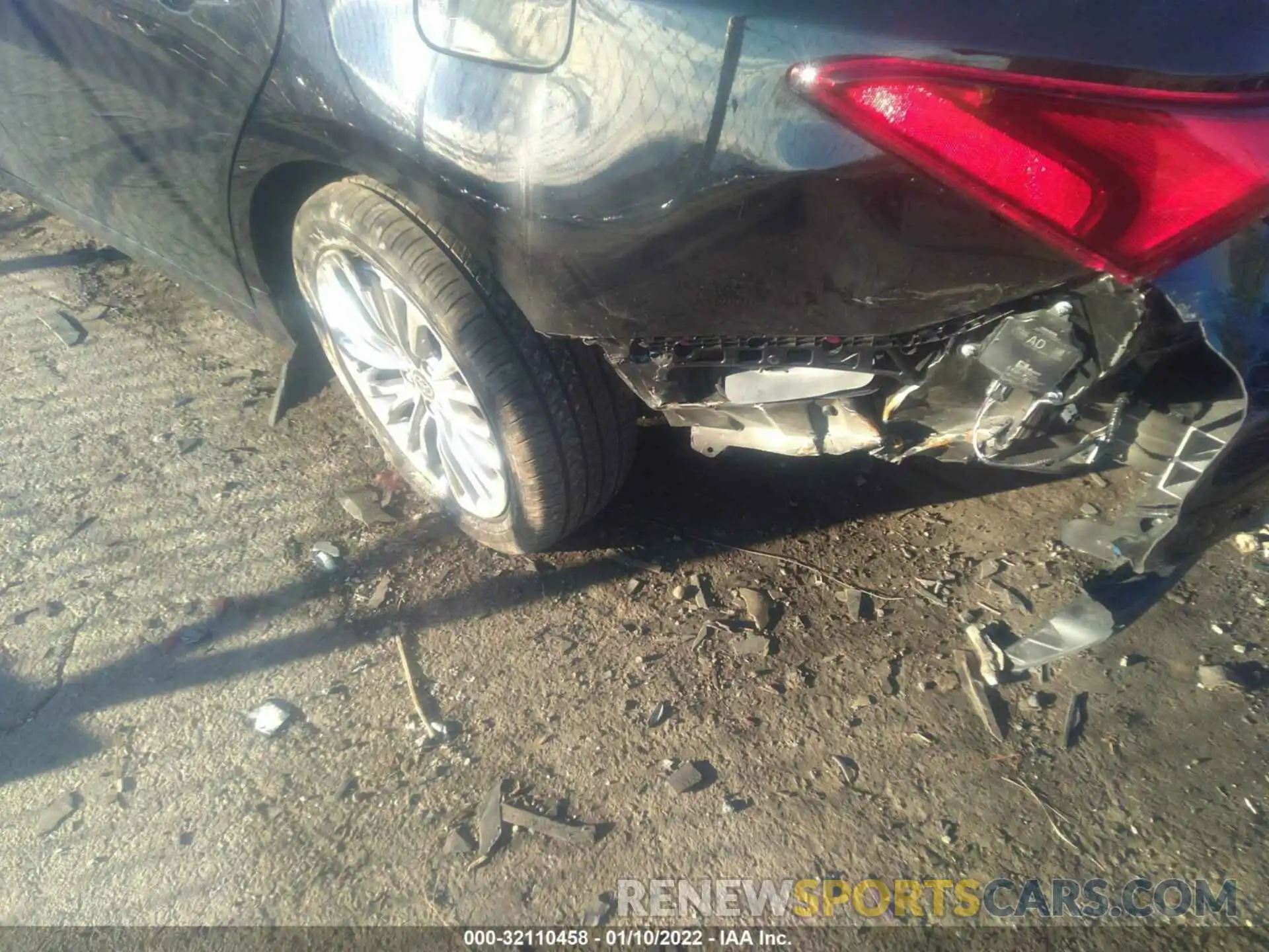 6 Photograph of a damaged car 4T1DA1AB5MU006763 TOYOTA AVALON 2021