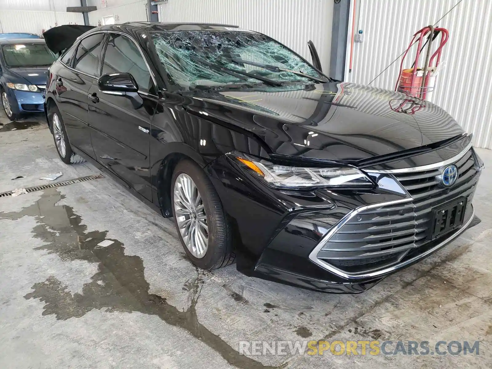 1 Photograph of a damaged car 4T1DA1AB6MU002589 TOYOTA AVALON 2021