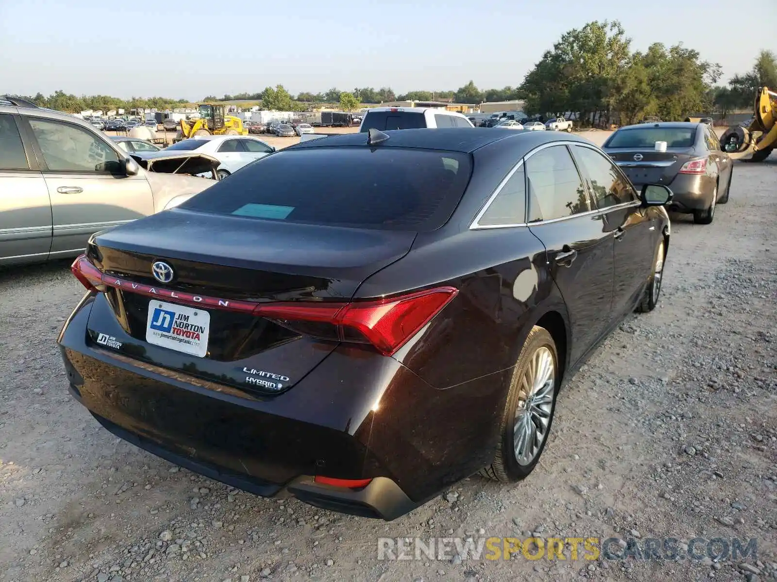 4 Photograph of a damaged car 4T1DA1AB8MU003159 TOYOTA AVALON 2021