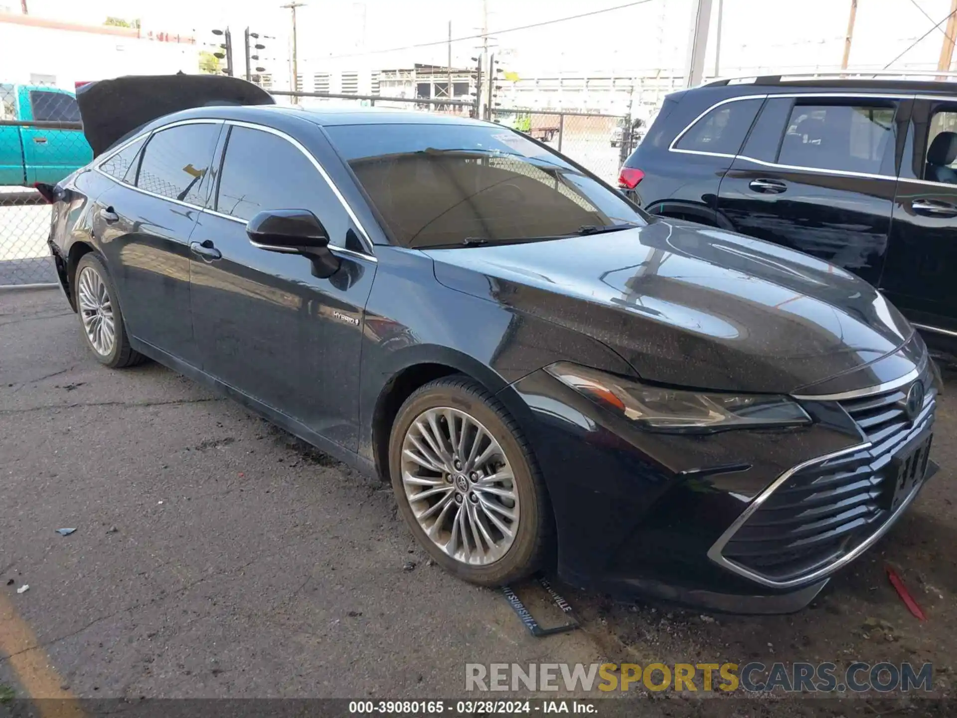 1 Photograph of a damaged car 4T1DA1AB9MU007589 TOYOTA AVALON 2021