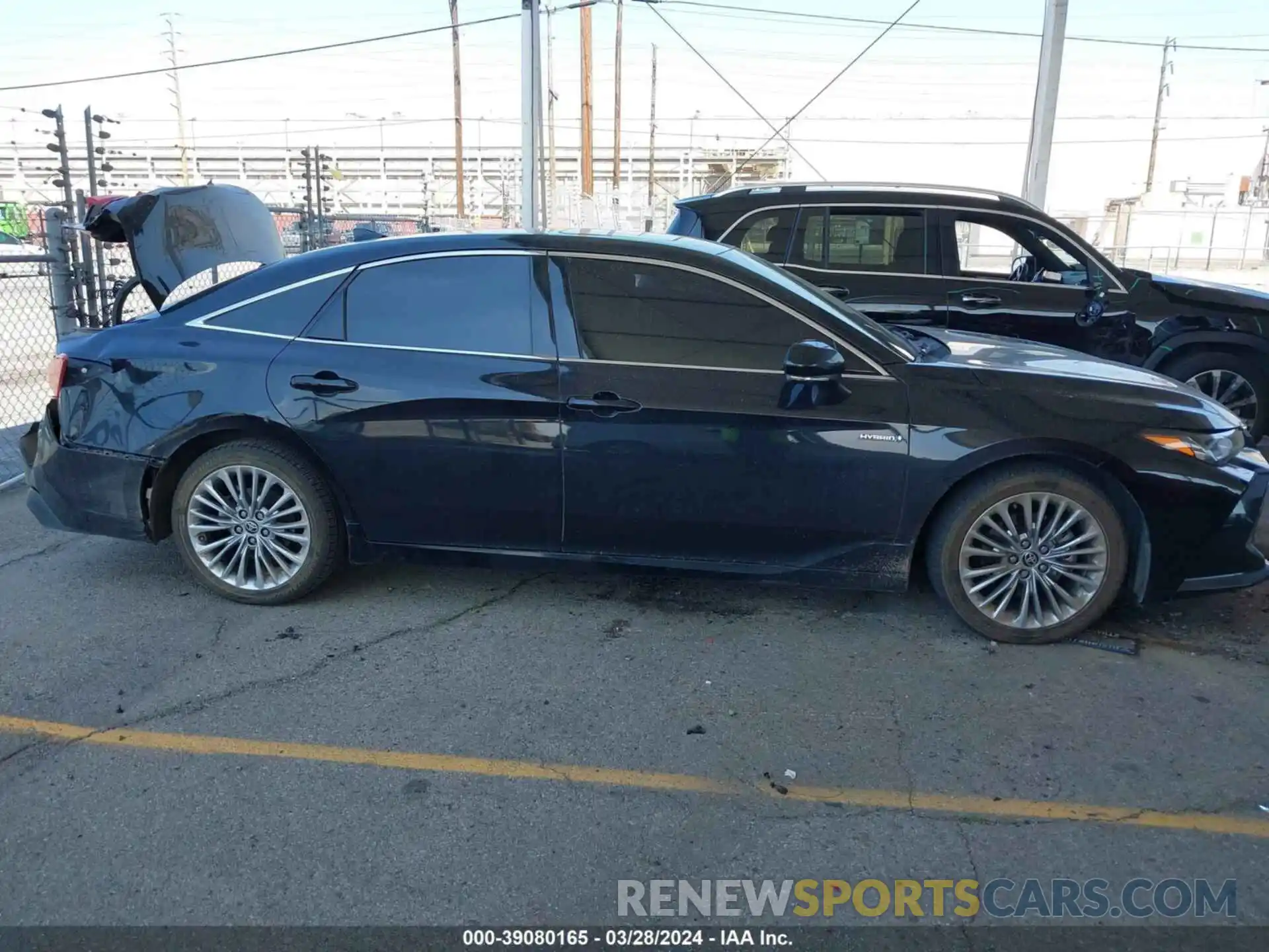 13 Photograph of a damaged car 4T1DA1AB9MU007589 TOYOTA AVALON 2021